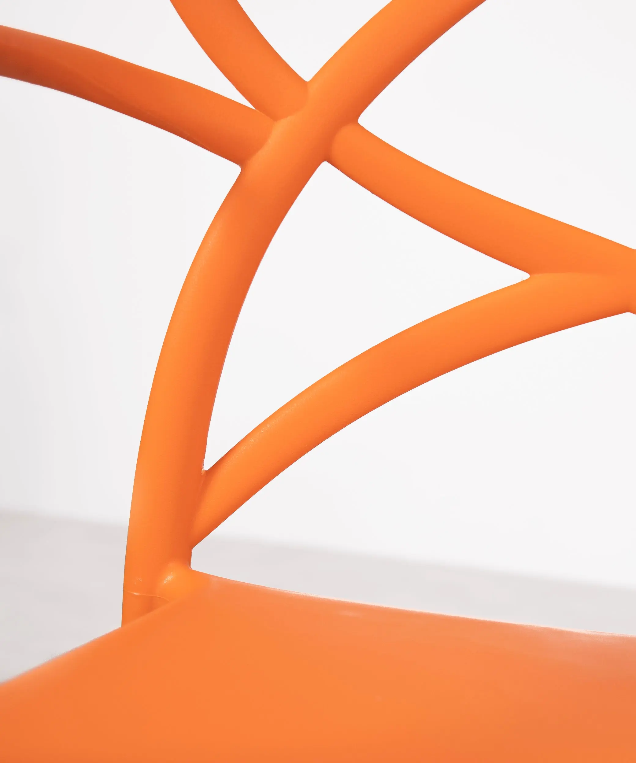 Silla de Polipropileno con Reposabrazos Maestro Arms - Image 37