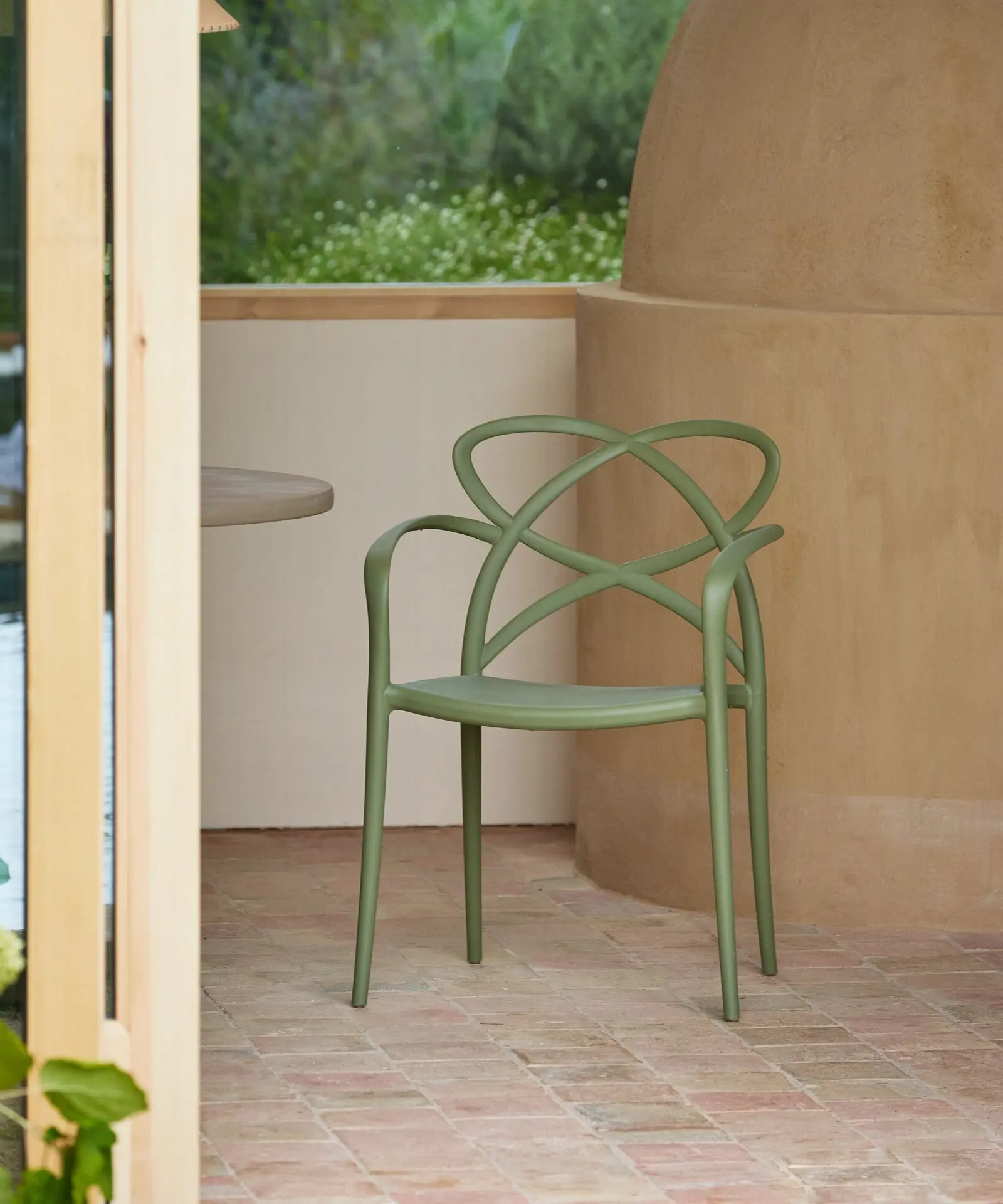 Silla de Polipropileno con Reposabrazos Maestro Arms - Image 38