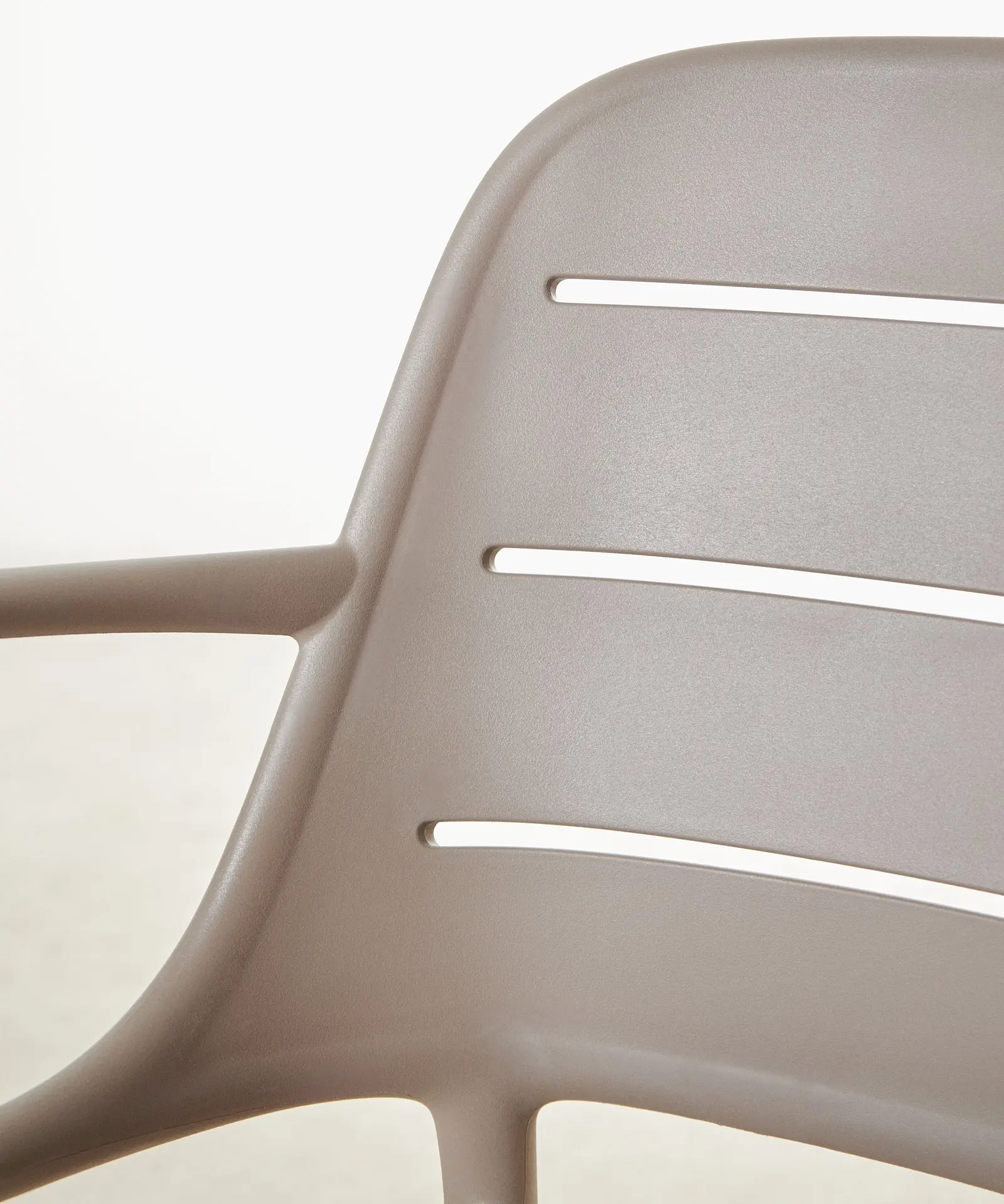 Silla de Polipropileno con Reposabrazos Mila - Image 21