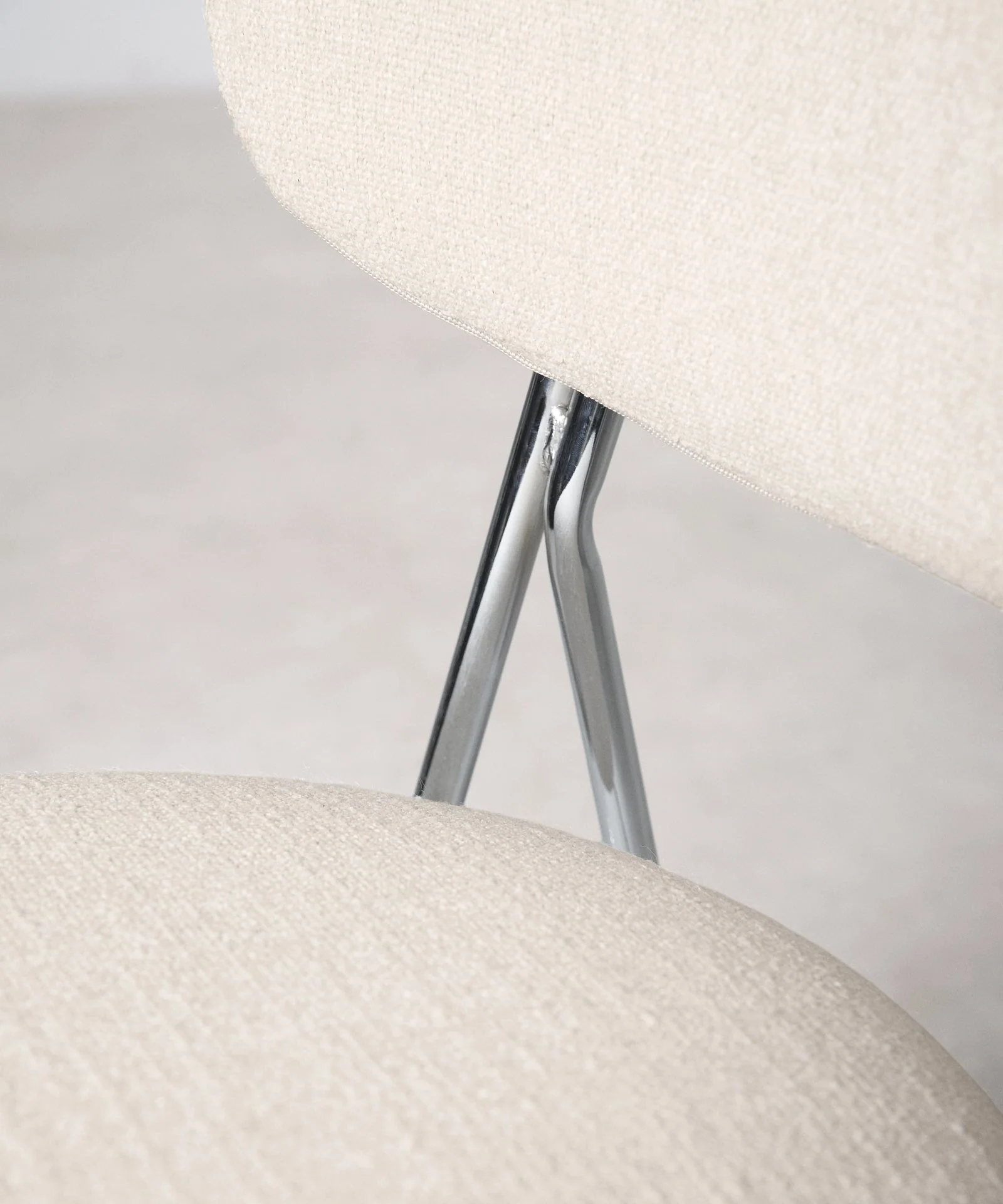 Silla de Comedor de Tela y metal Moritz - Image 8