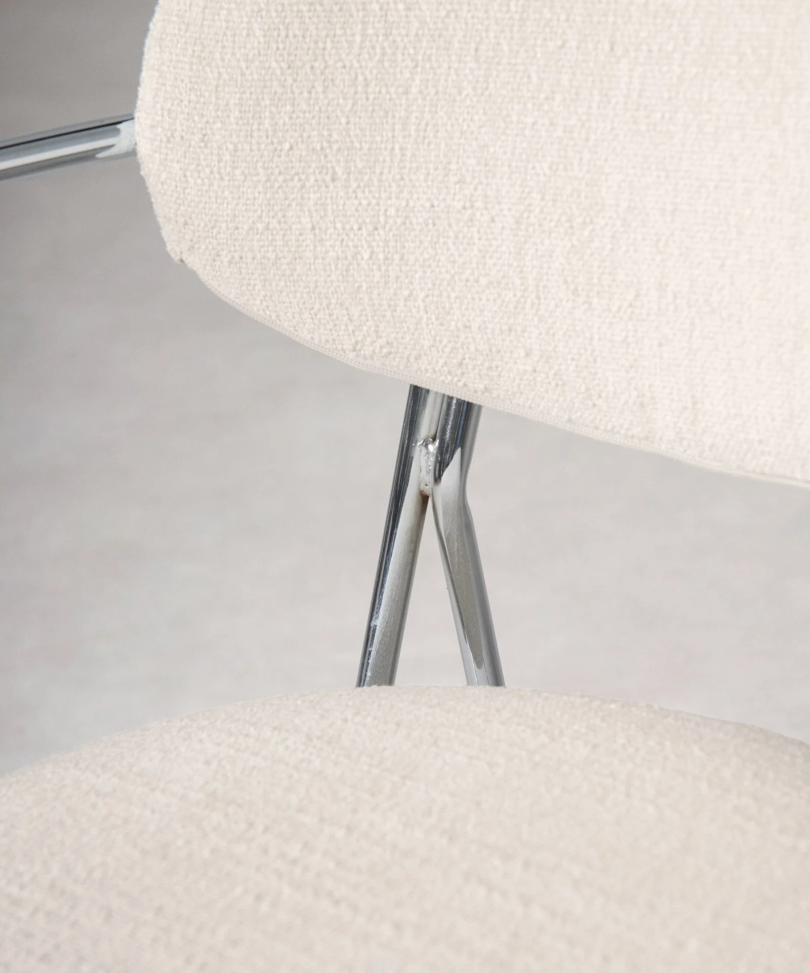 Silla de Comedor de Tela y Metal con Reposabrazos Moritz Arms - Image 14