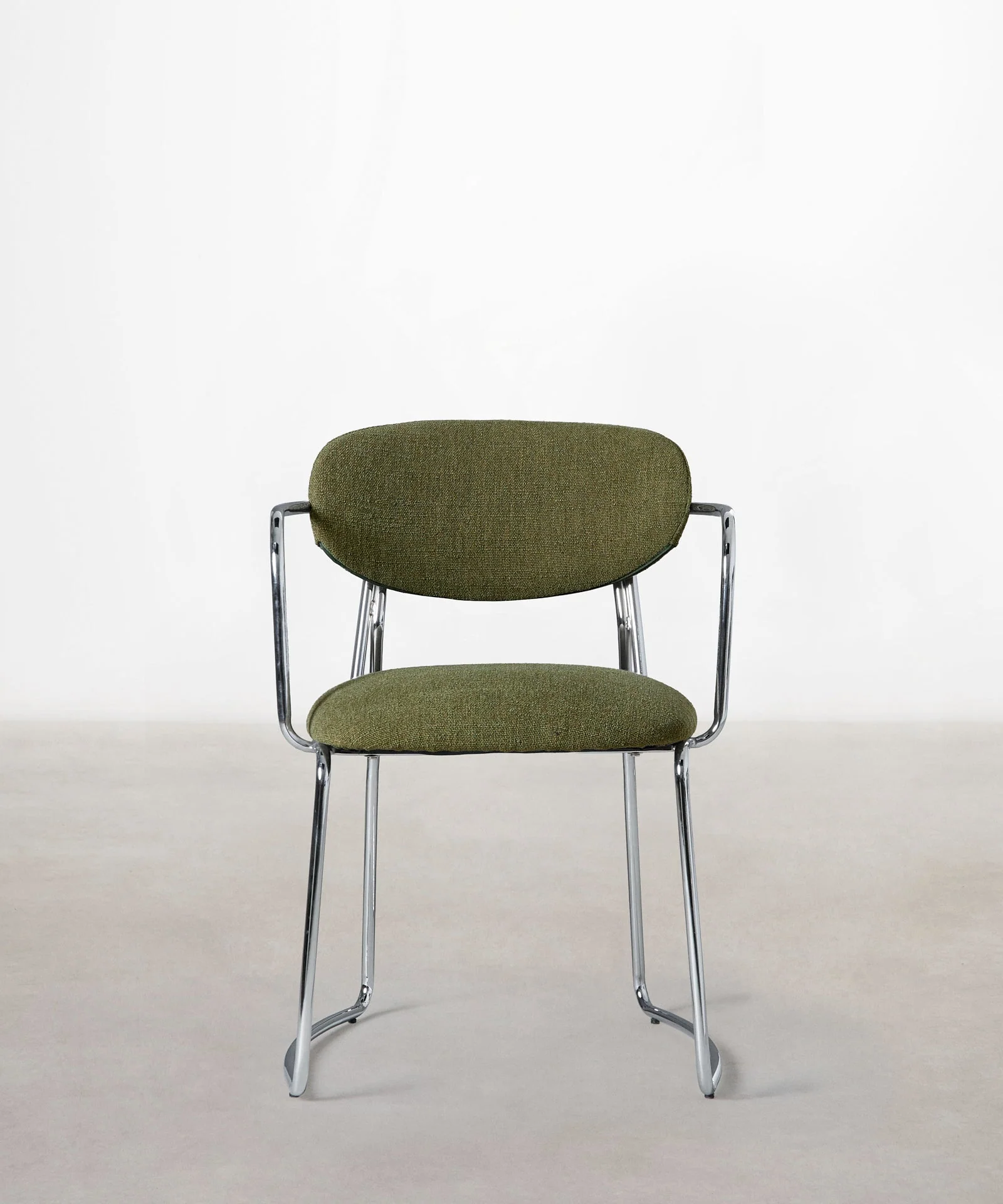 Silla de Comedor de Tela y Metal con Reposabrazos Moritz Arms - Image 3