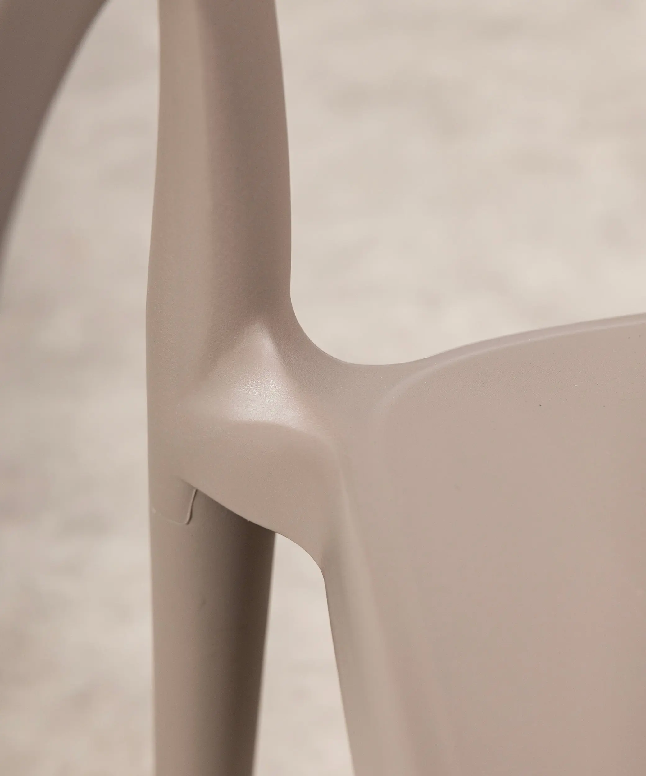 Silla de Polipropileno con Reposabrazos Nil - Image 31