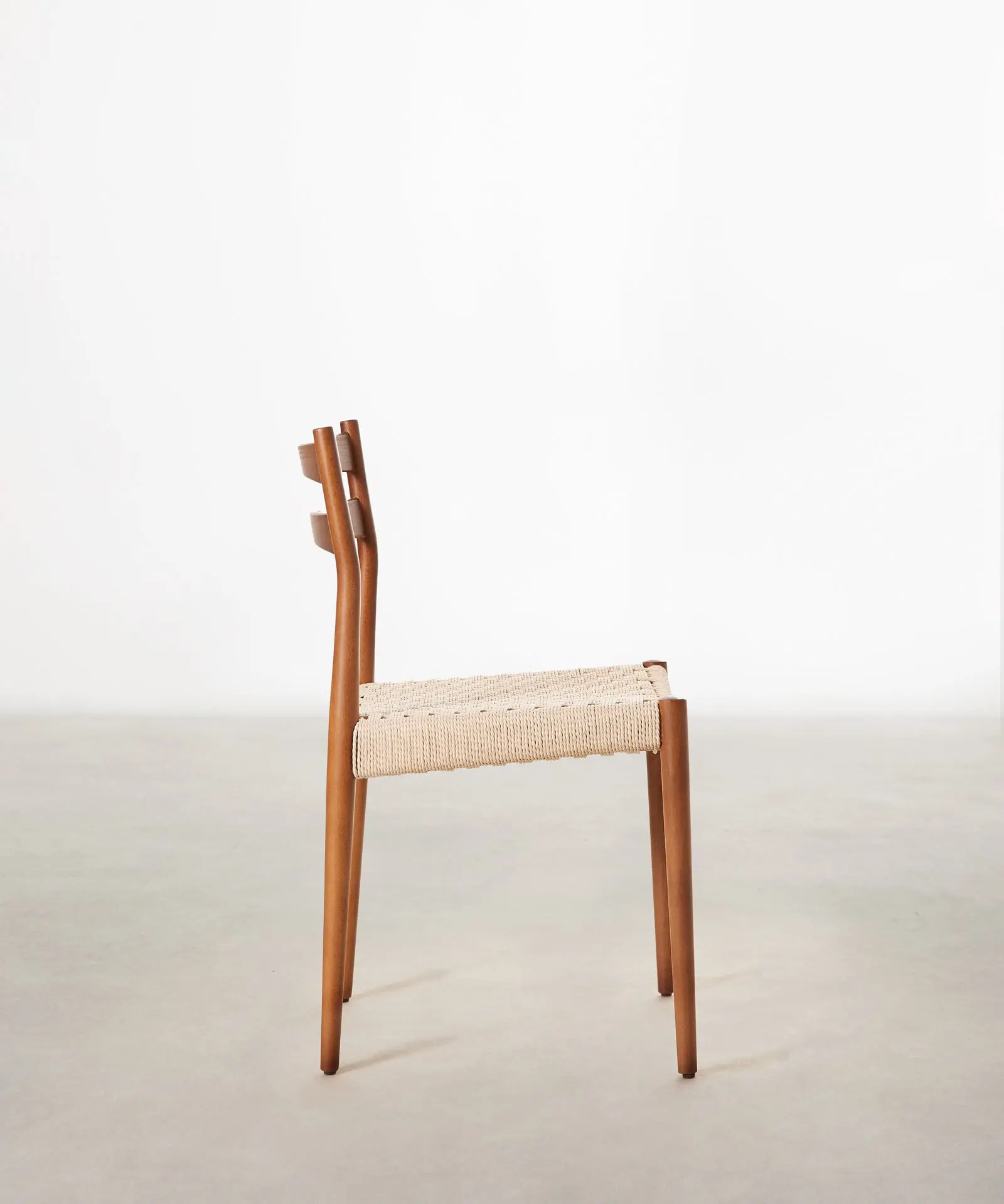 Silla de Comedor de Madera y Cuerda Trenzada Nona - Image 22