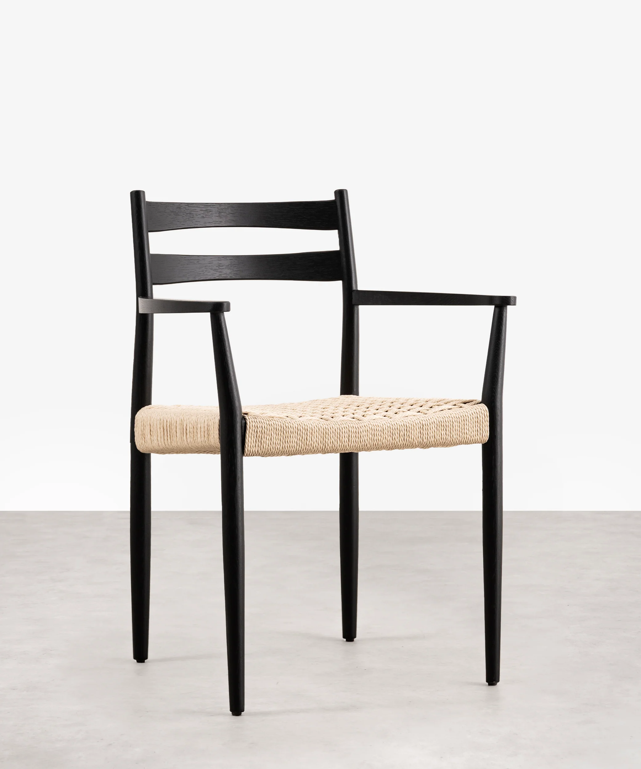 Silla de Comedor en Madera y Cuerda Trenzada con Reposabrazos Nona Arms - Image 17
