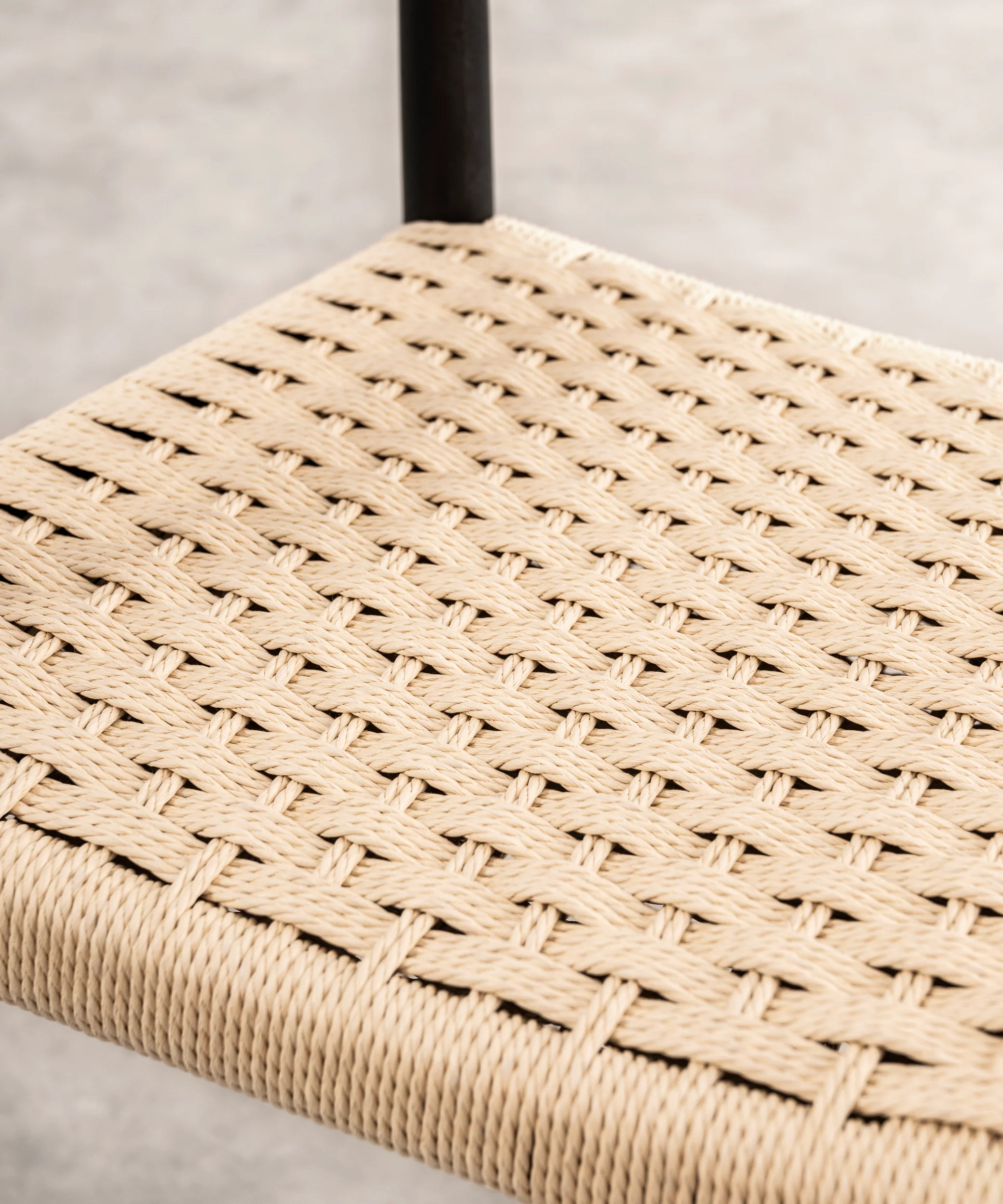 Silla de Comedor en Madera y Cuerda Trenzada con Reposabrazos Nona Arms - Image 24
