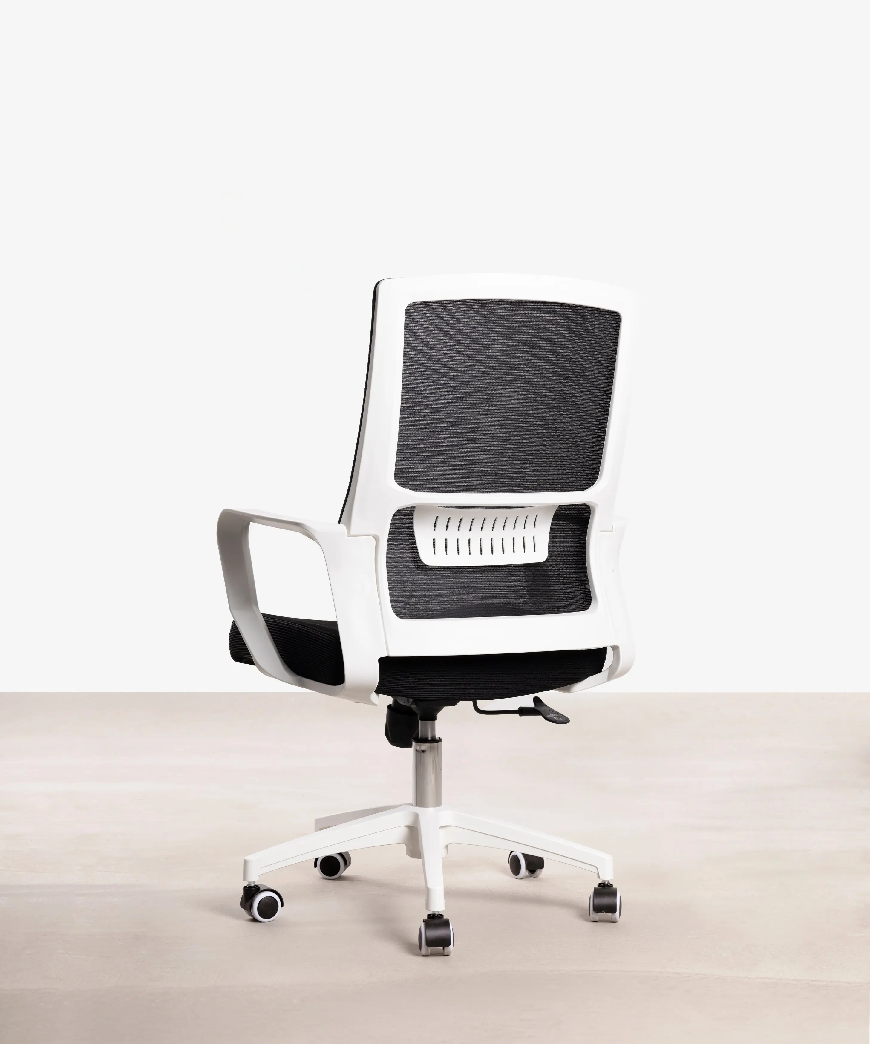 Silla Oficina Ergonómica de Nylon Shorti - Image 12