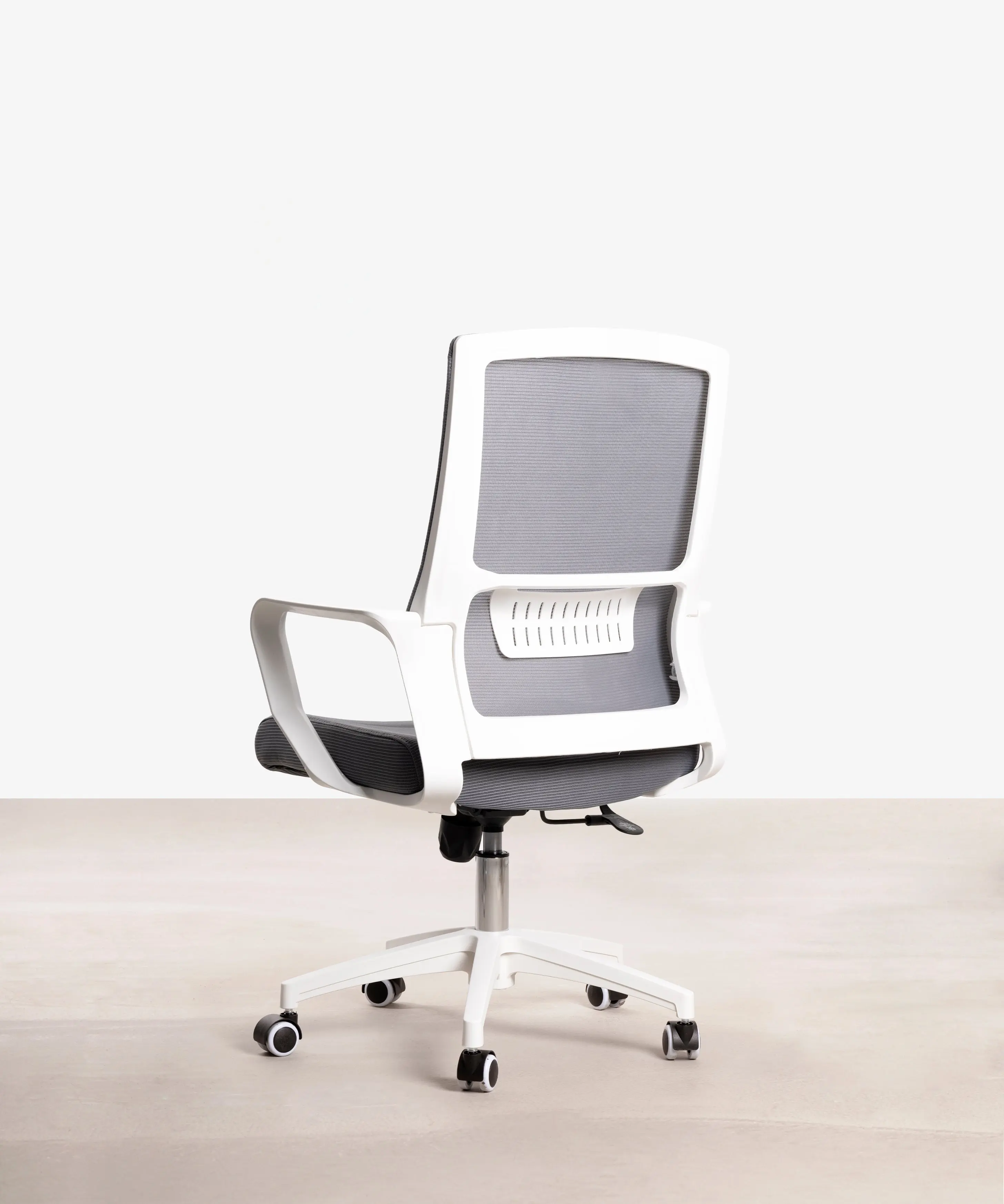 Silla Oficina Ergonómica de Nylon Shorti - Image 19