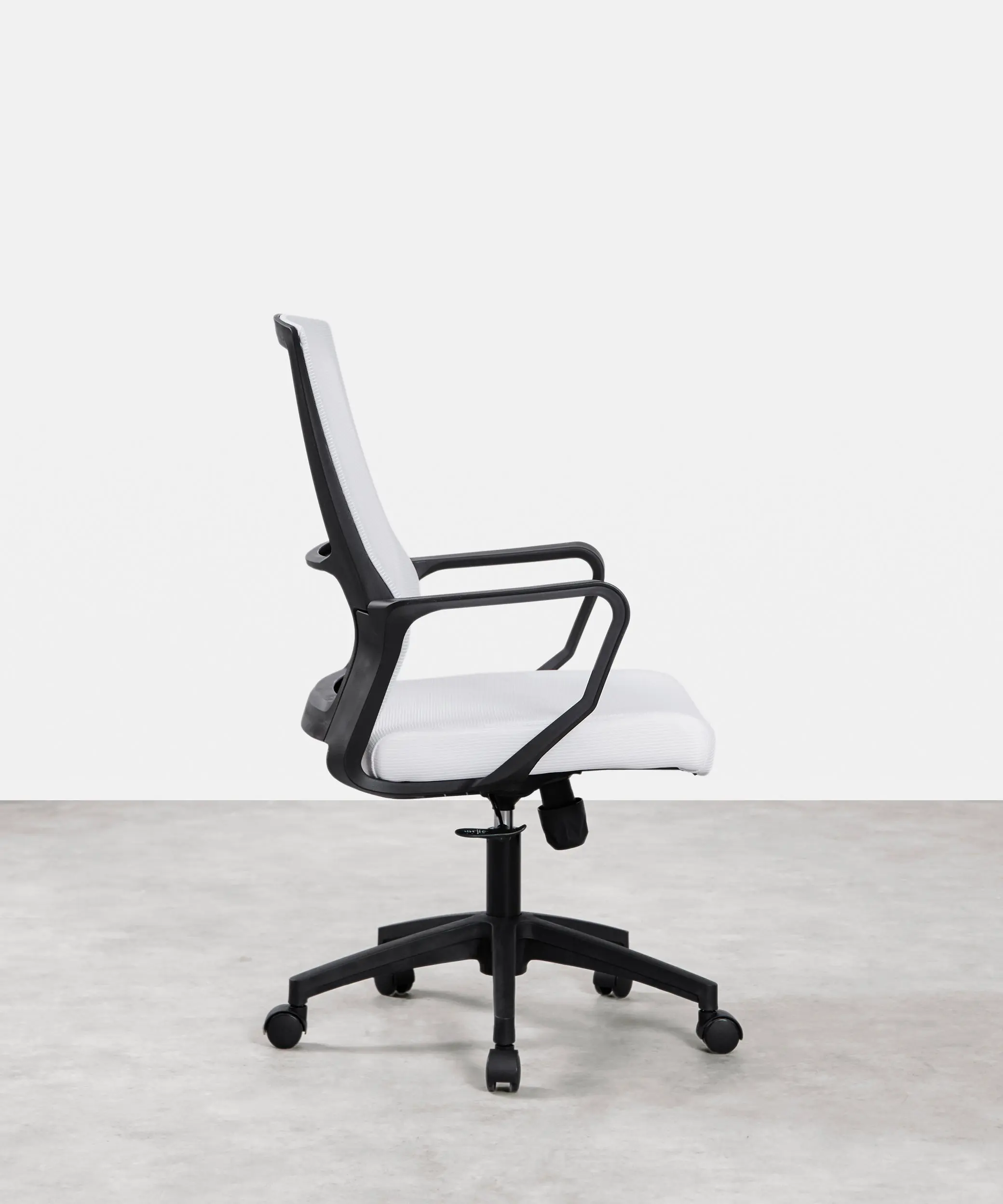 Silla Oficina Ergonómica de Nylon Shorti - Image 25