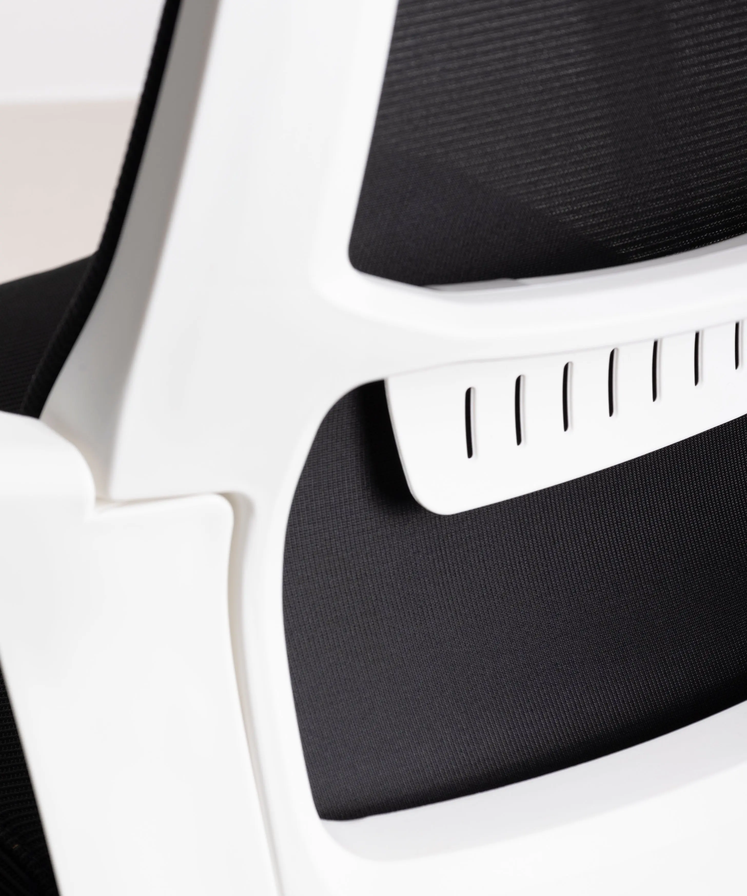 Silla Oficina Ergonómica de Nylon Shorti - Image 9