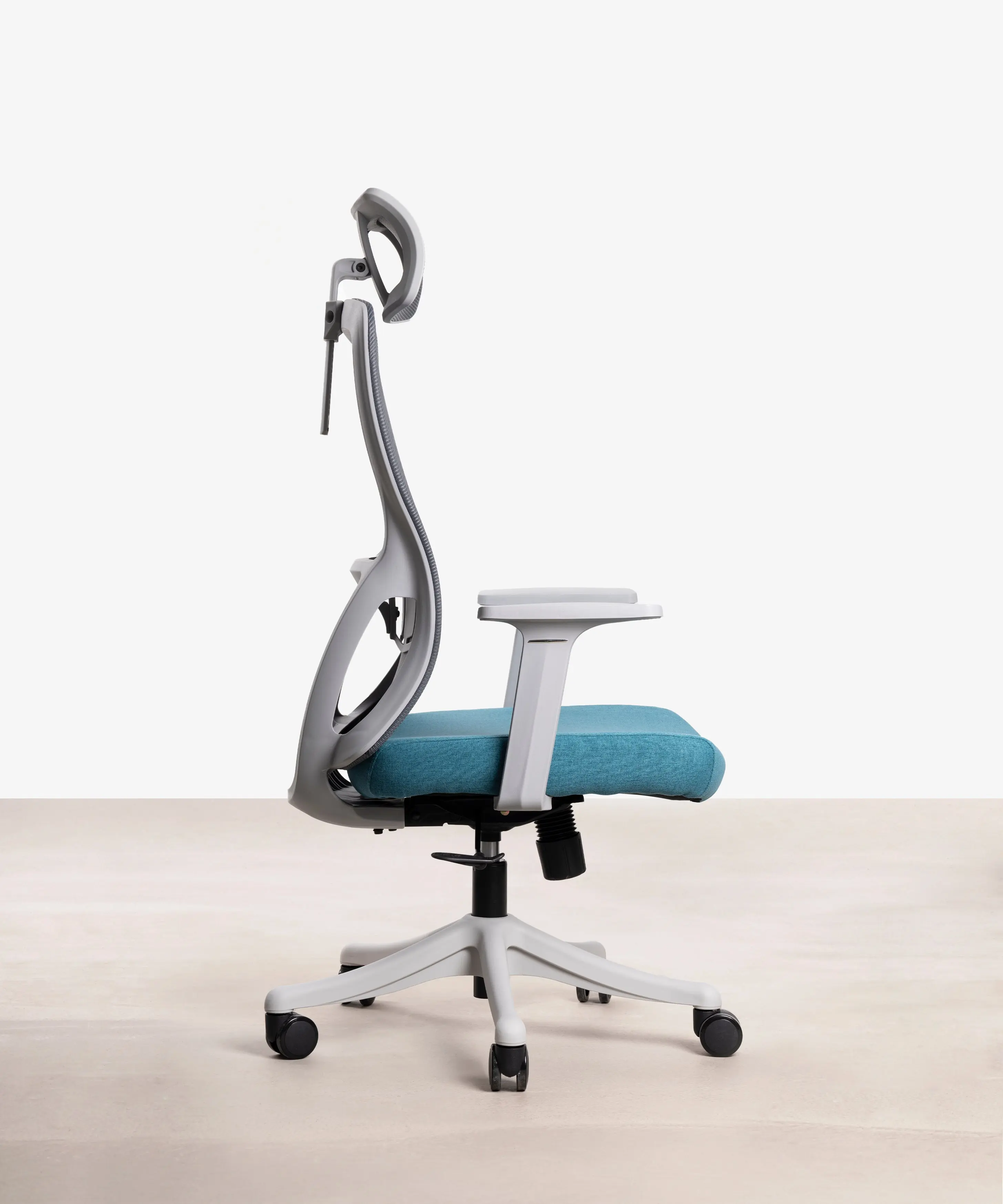Silla Oficina Ergonómica de Nylon Tyrel - Image 25