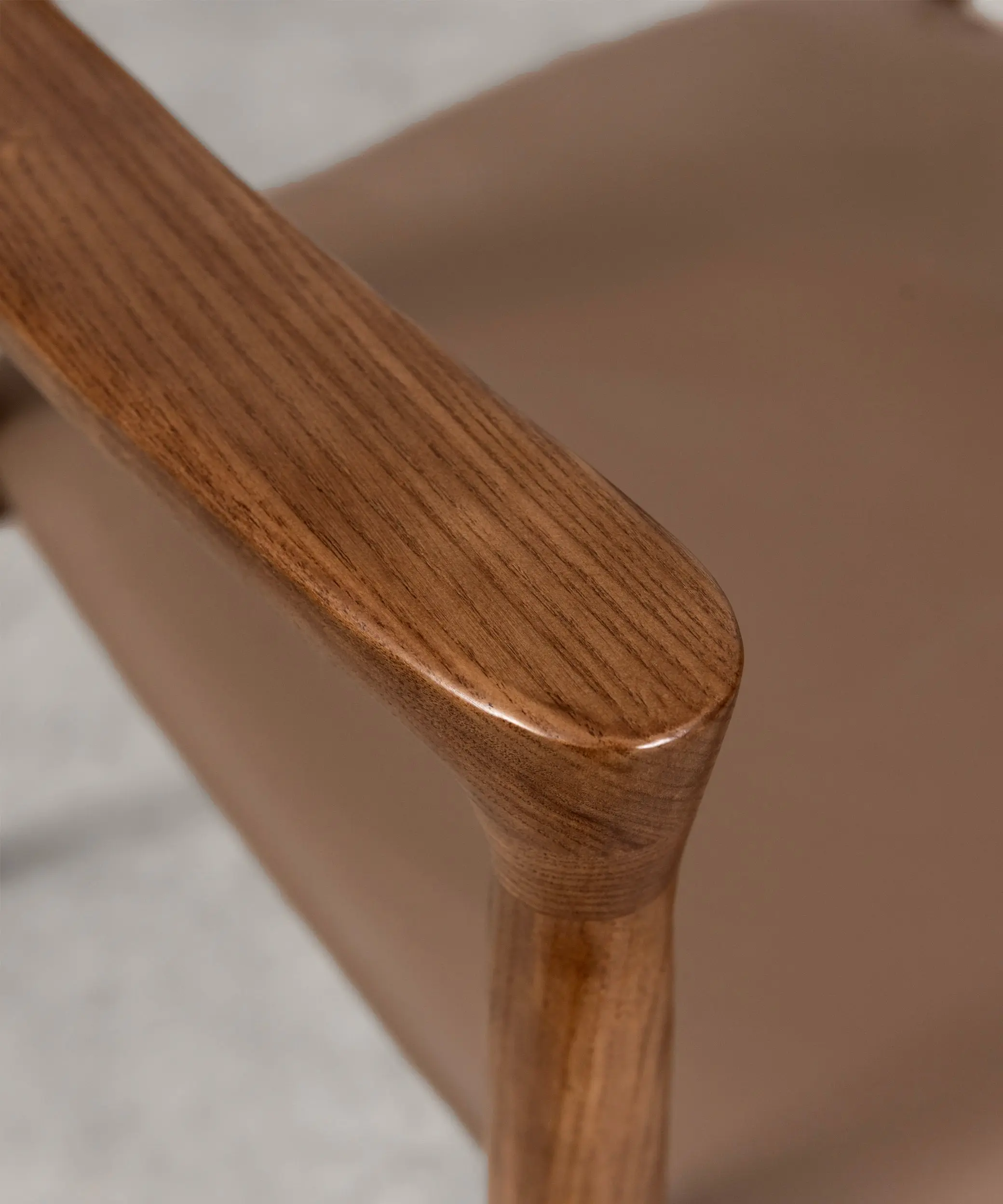 Silla de Comedor en Madera y Polipiel Olivia - Image 6