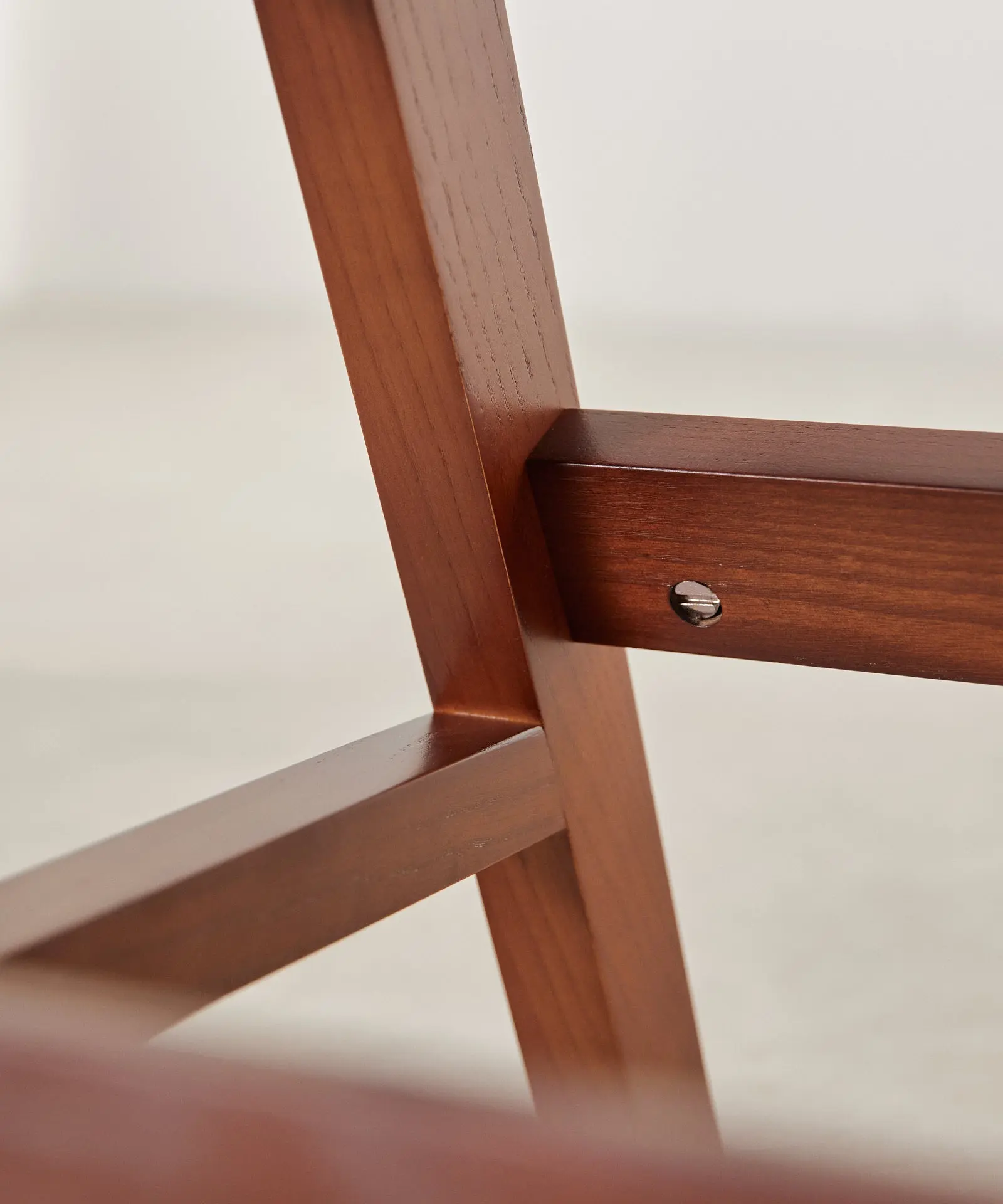 Silla de Comedor en Madera Tapizada Pauline - Image 10