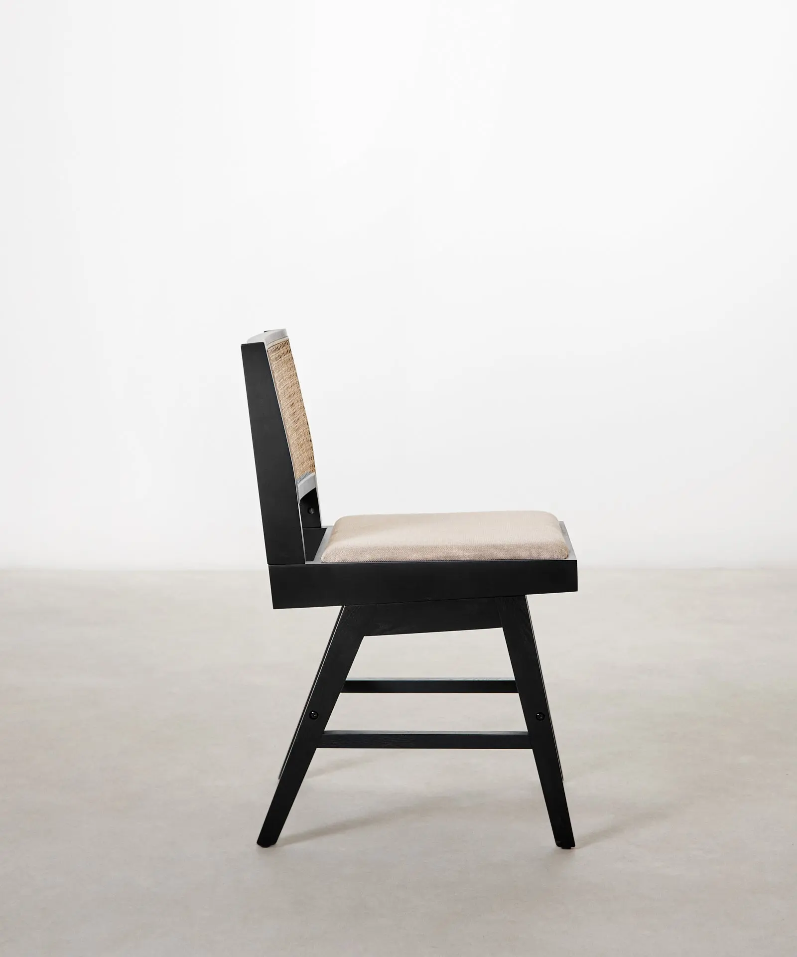 Silla de Comedor en Madera Tapizada Pauline - Image 12