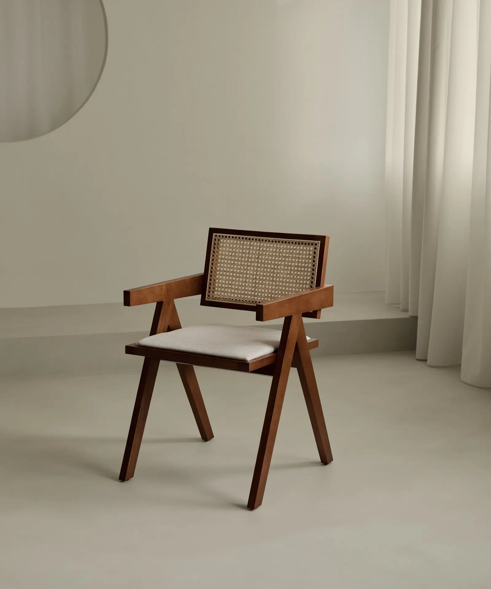 Silla de Comedor en Madera Tapizada con Reposabrazos Pauline Arms - Image 6
