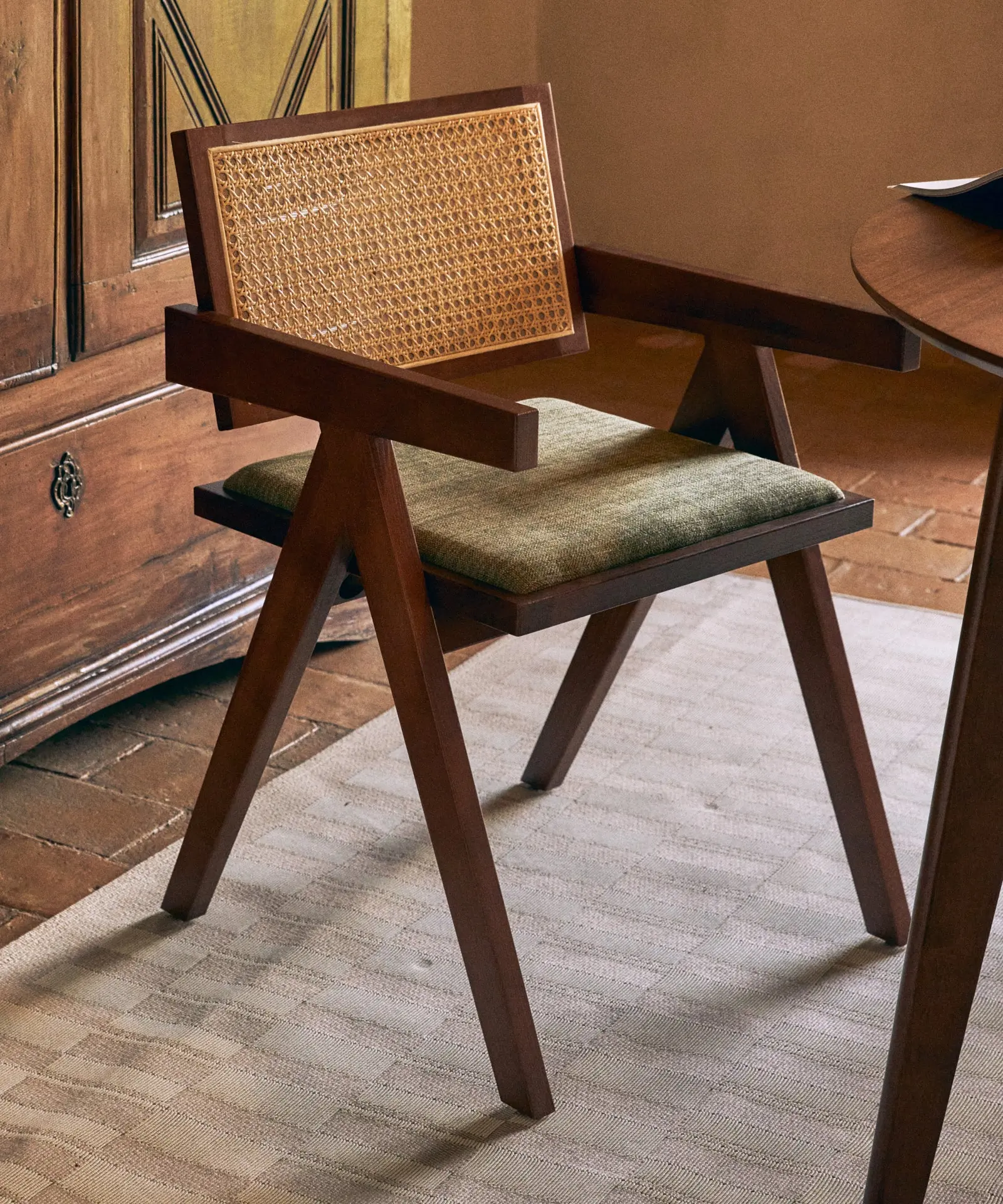 Silla de Comedor en Madera Tapizada con Reposabrazos Pauline Arms - Image 20