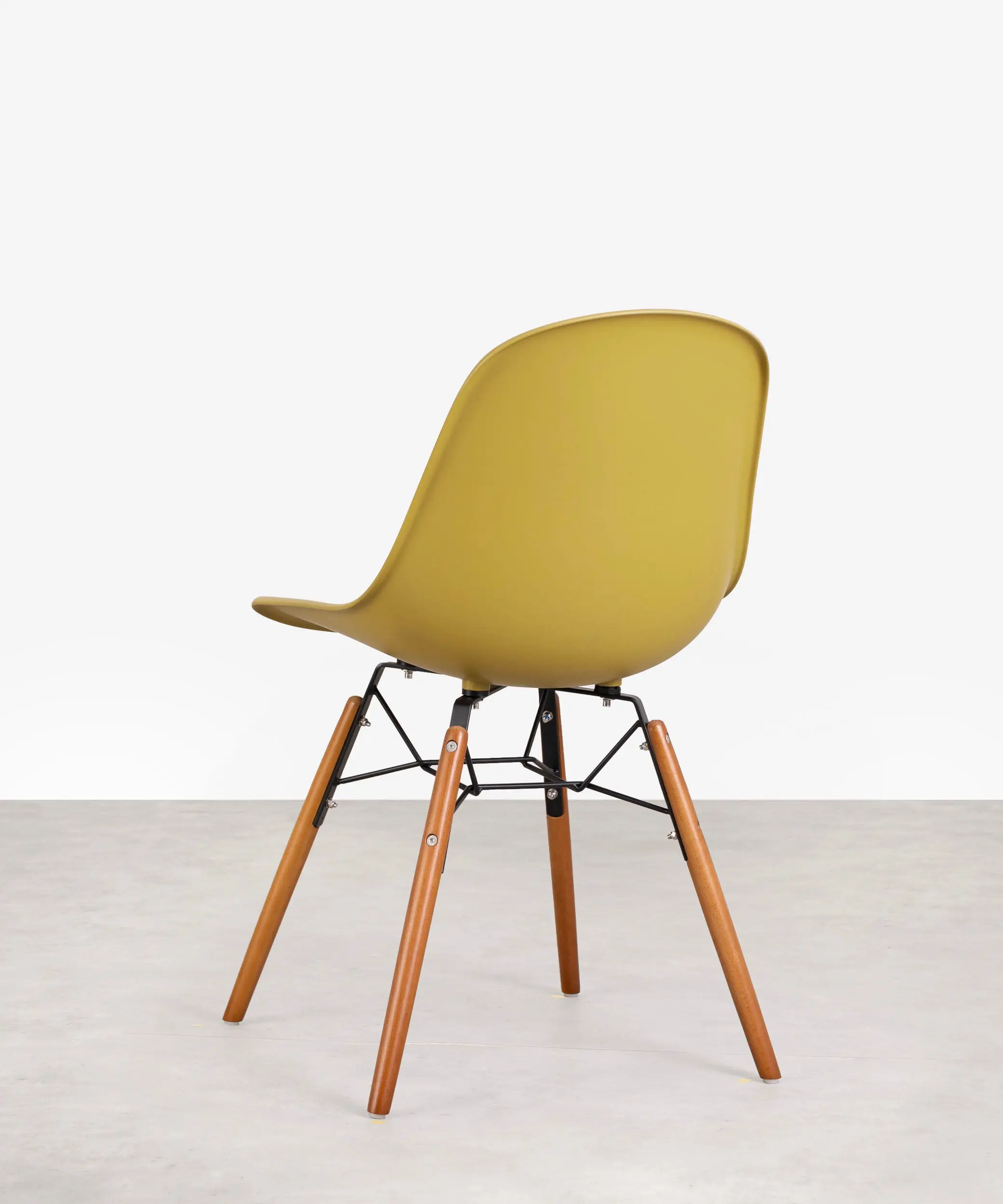 Silla de Polipropileno y Madera Elon - Image 15