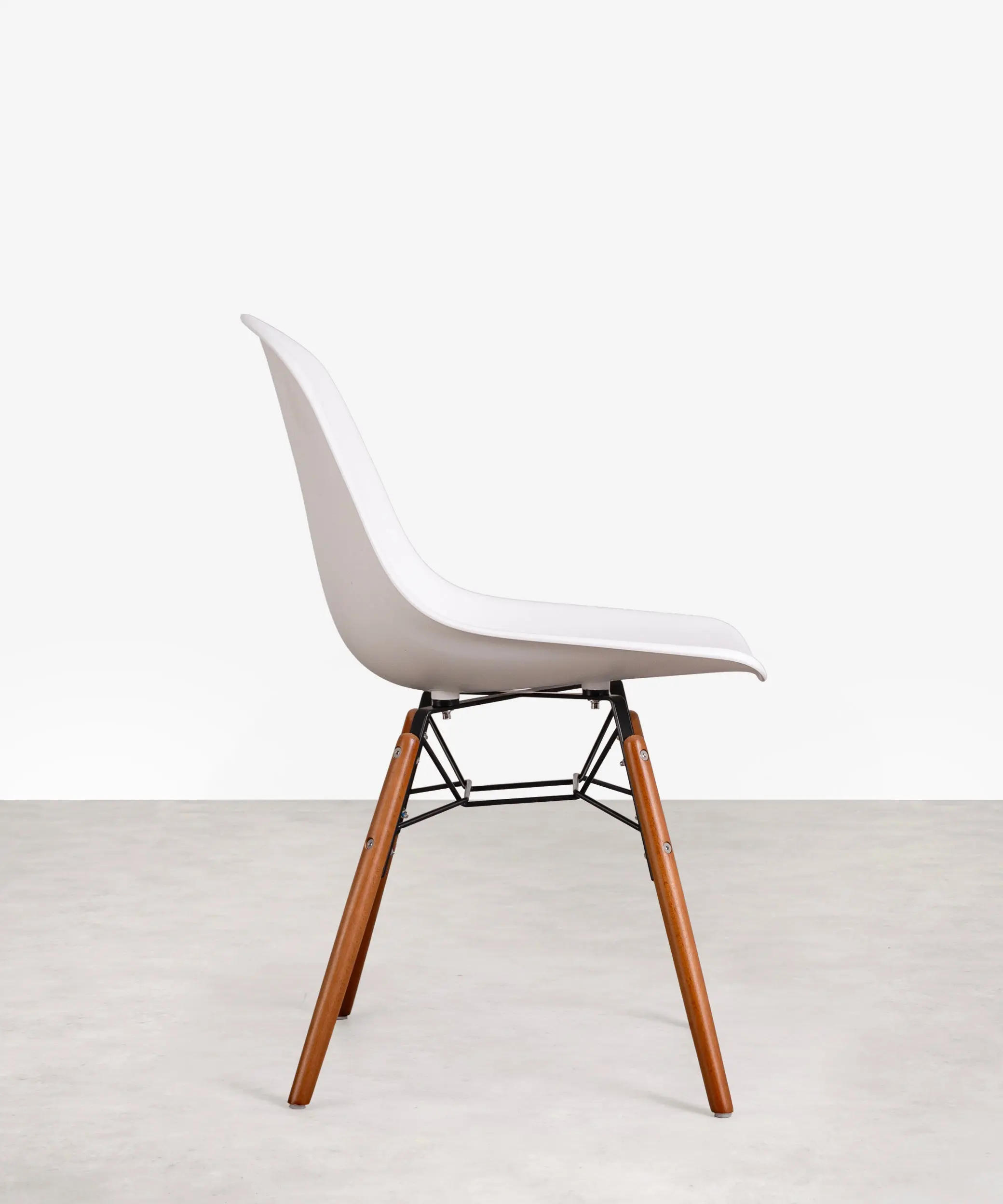 Silla de Polipropileno y Madera Elon - Image 3