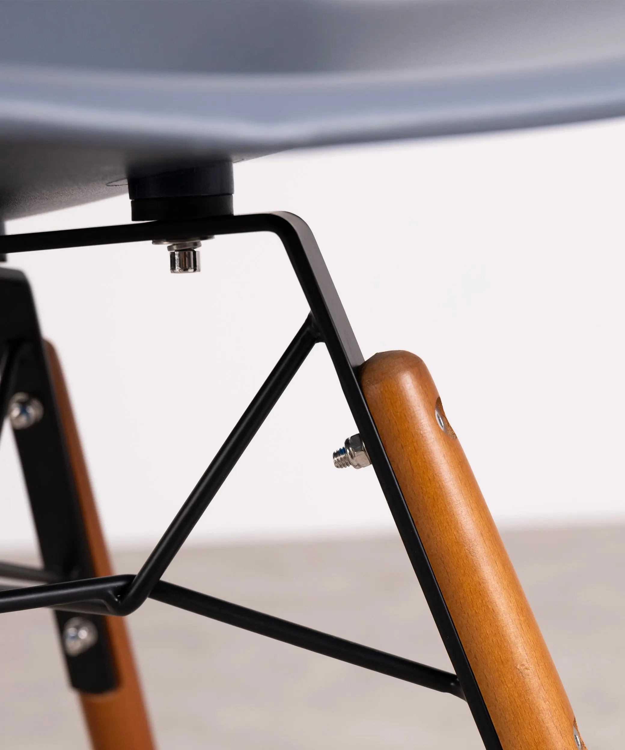 Silla de Polipropileno y Madera Elon - Image 33