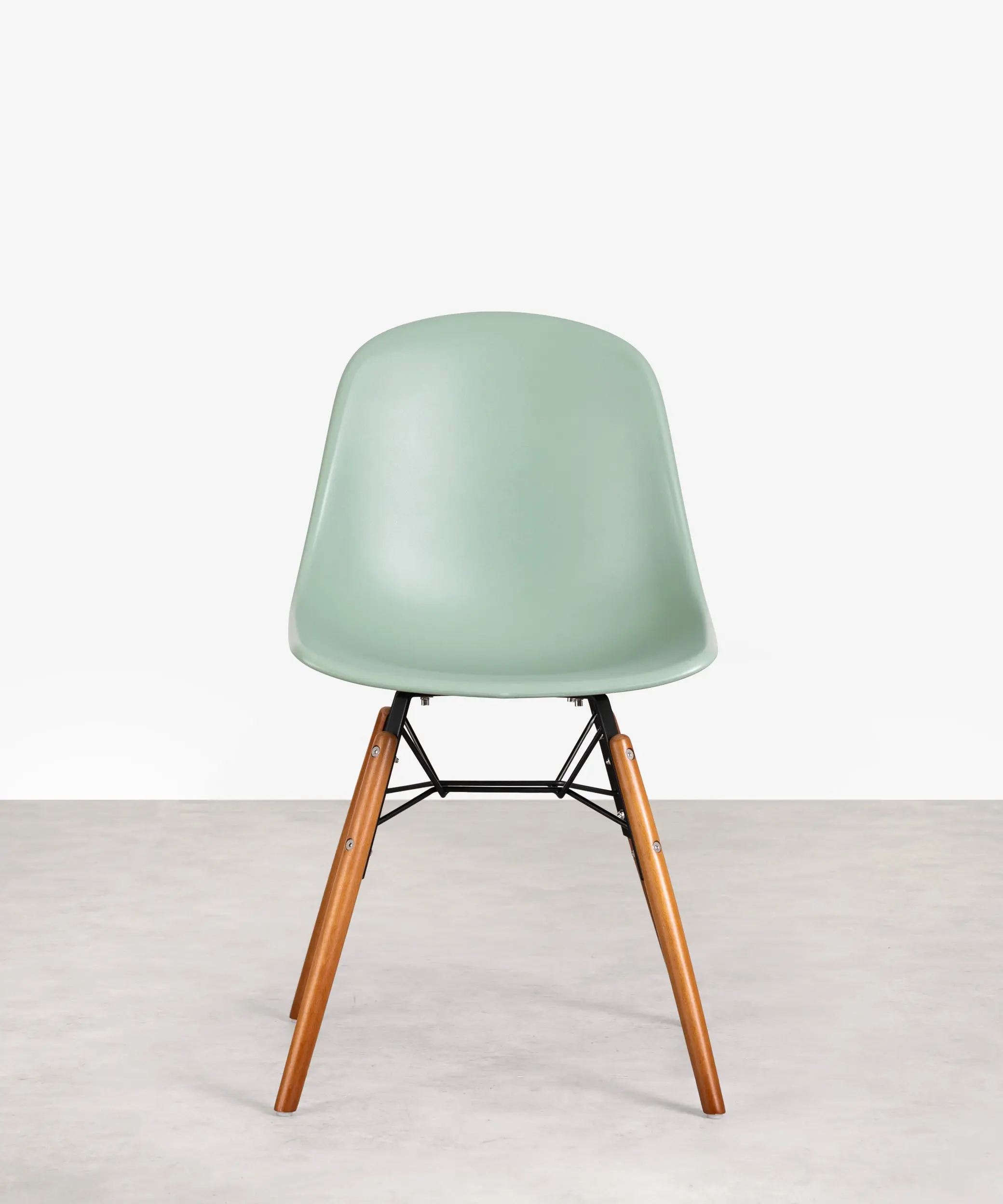 Silla de Polipropileno y Madera Elon - Image 37