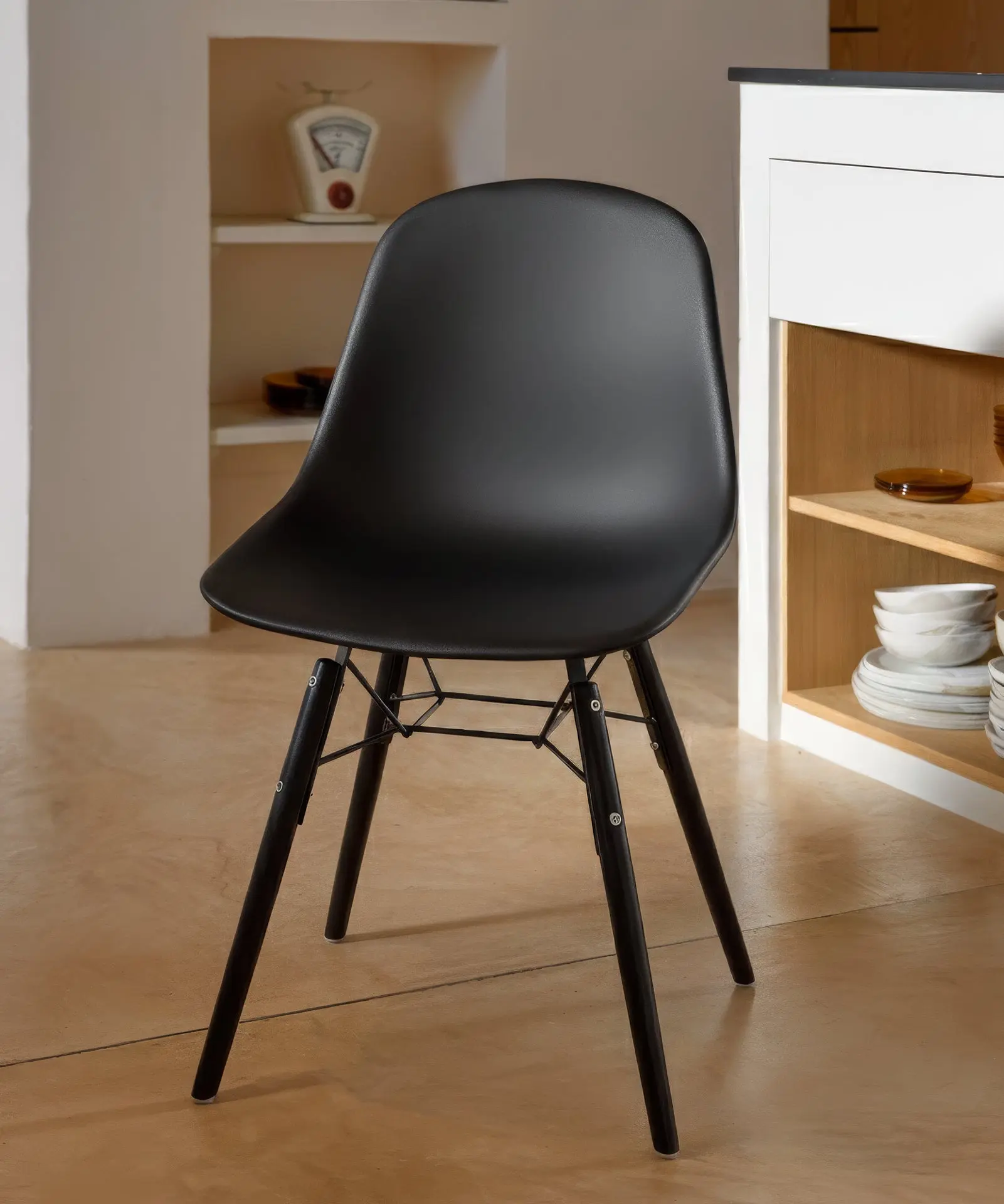 Silla de Polipropileno y Madera Elon - Image 50