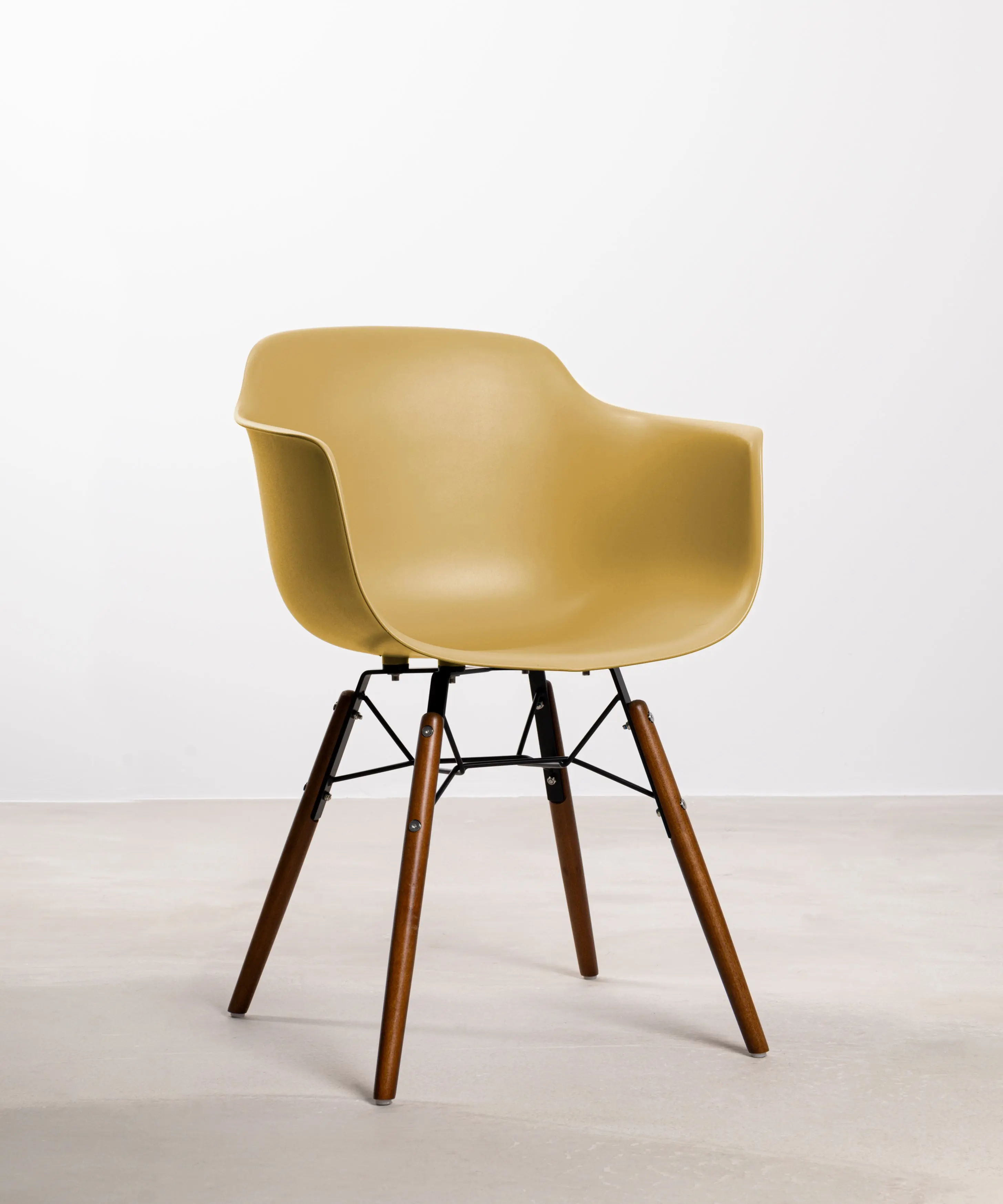 Silla de Polipropileno y Madera con Reposabrazos Elon Arms - Image 21