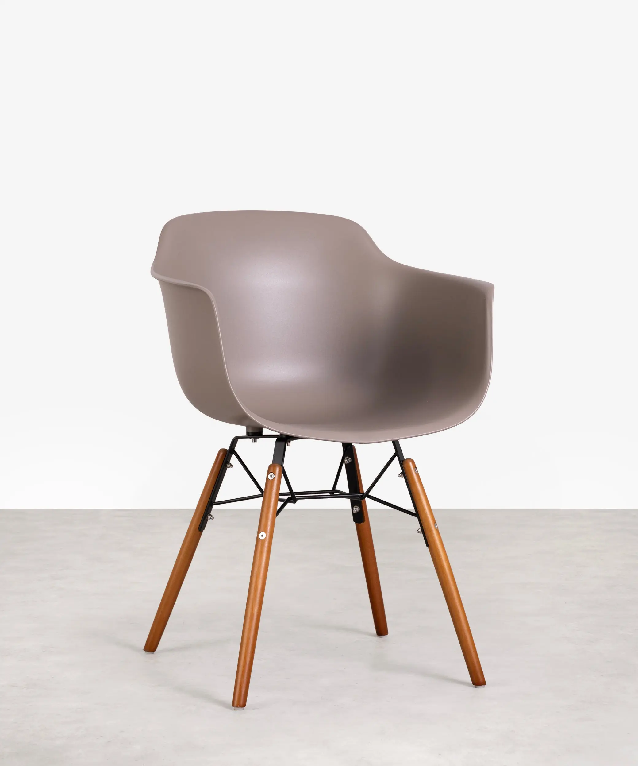 Silla de Polipropileno y Madera con Reposabrazos Elon Arms - Image 3