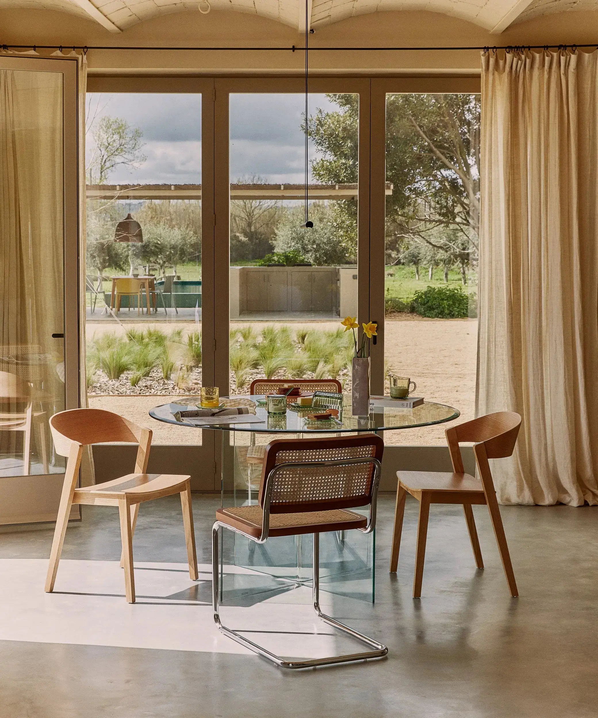 Silla de comedor en Madera con Reposabrazos Renzo - Image 2
