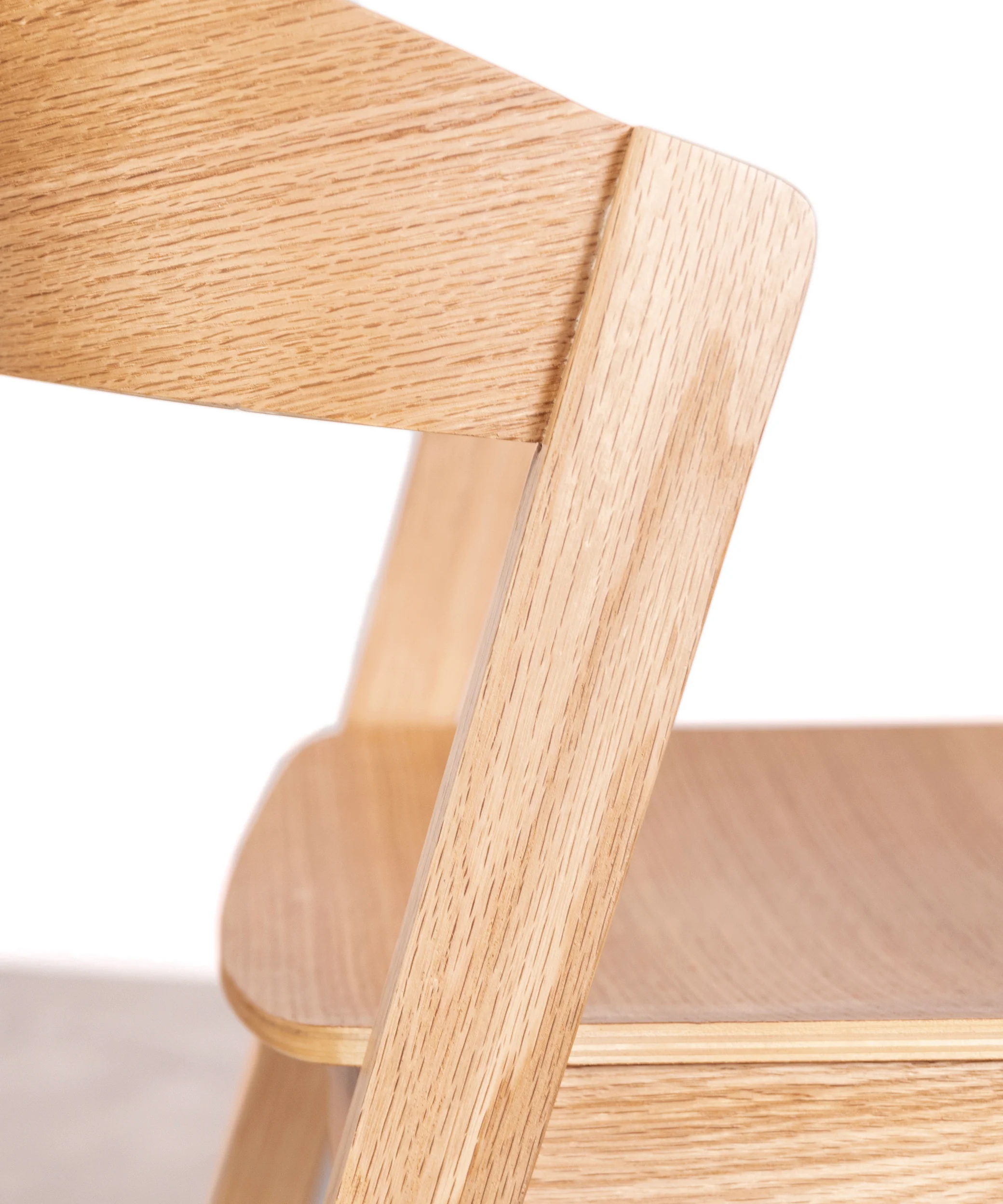 Silla de comedor en Madera con Reposabrazos Renzo - Image 9