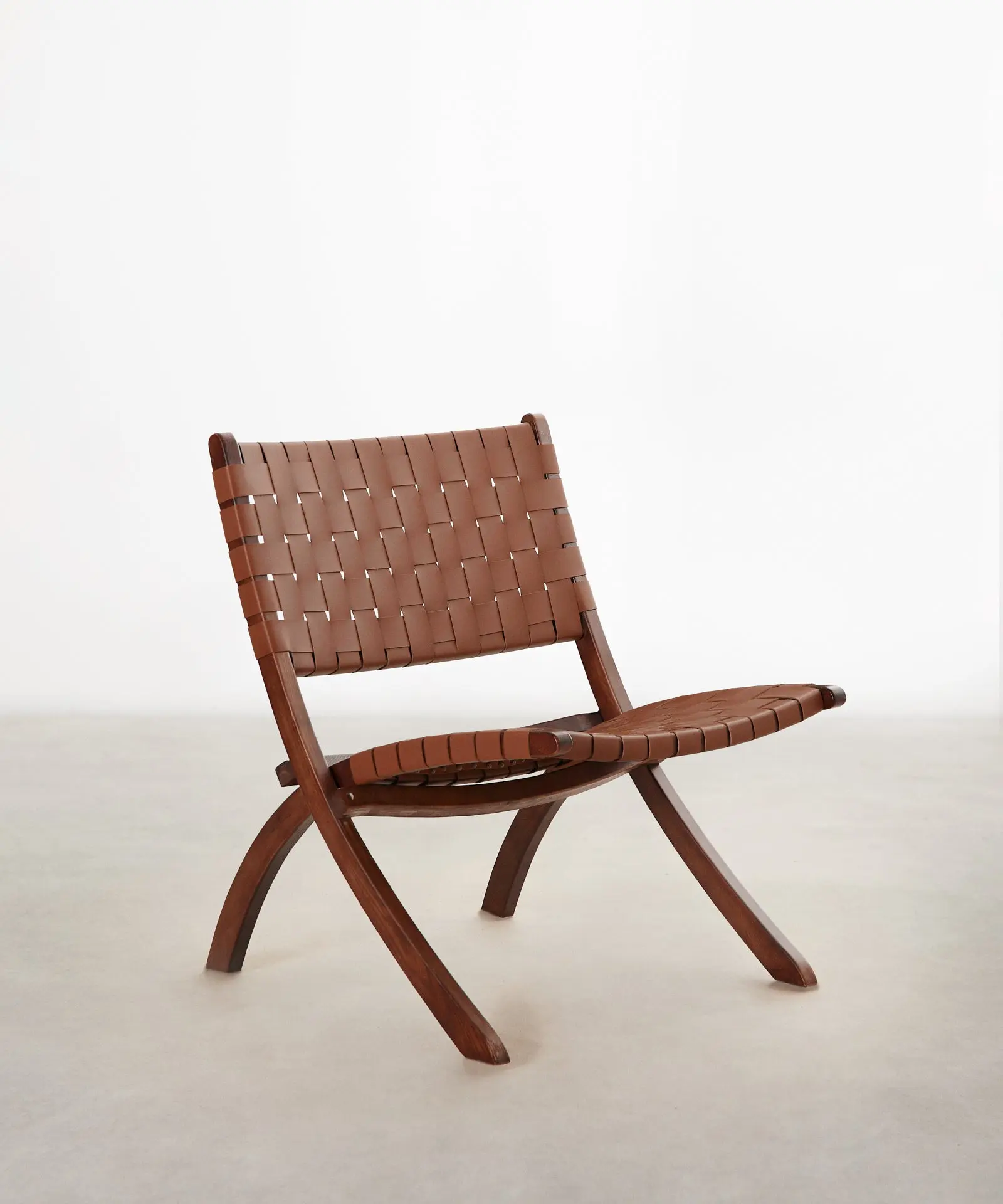Sillón en Madera y Cuero Sintético Zyra - Image 9