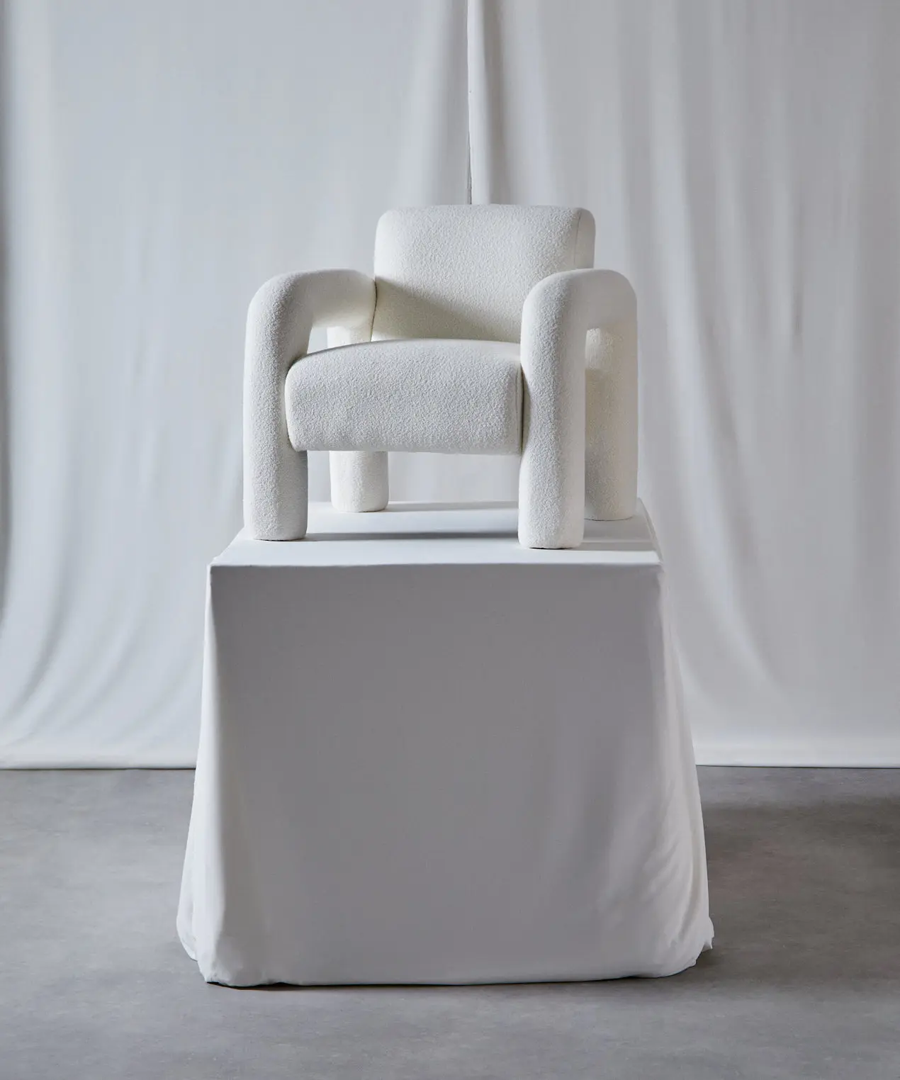 Sillón Tapizado con Reposabrazos Cloud - Image 25