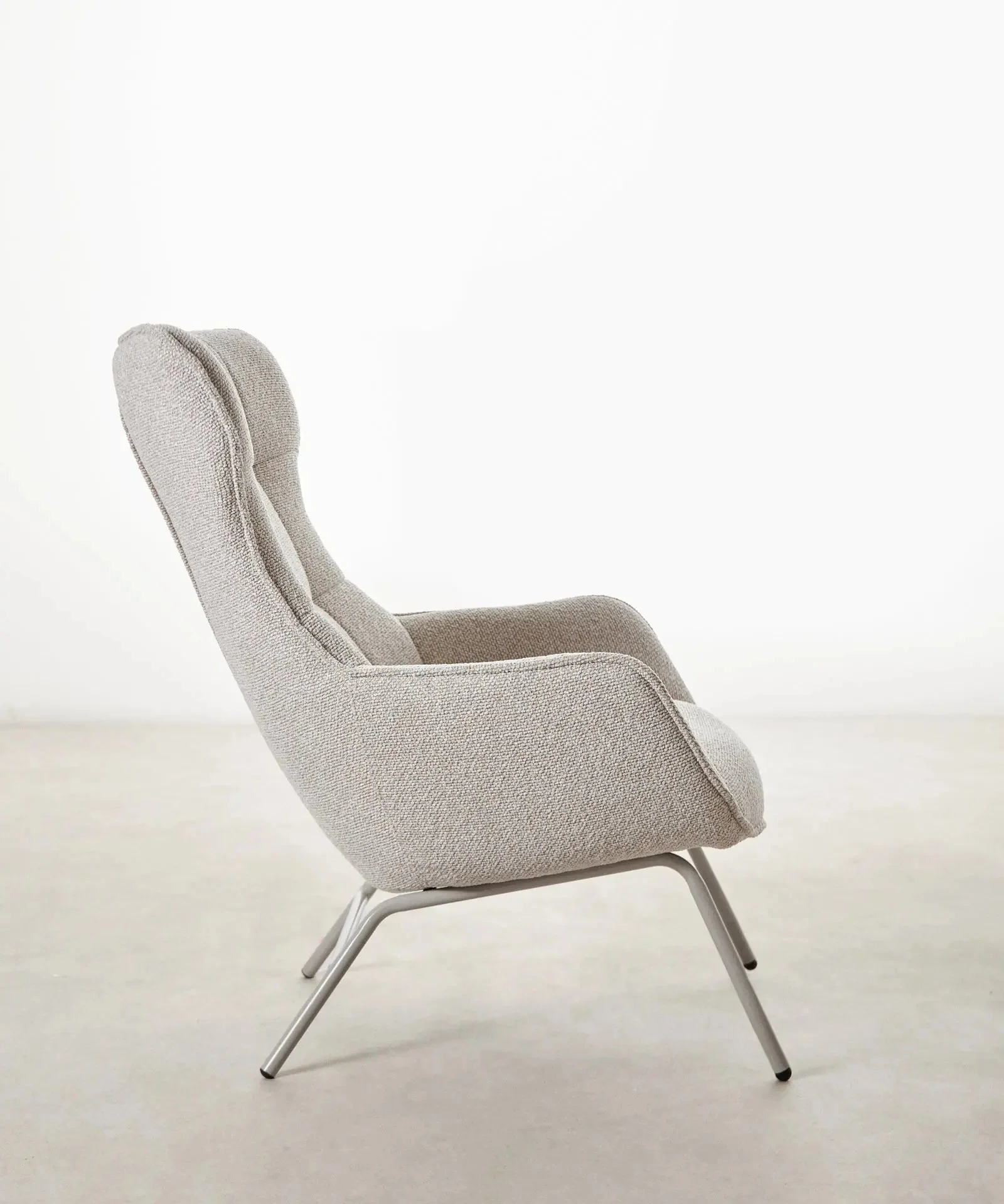 Sillón tapizado en tela bouclé Elska - Image 3
