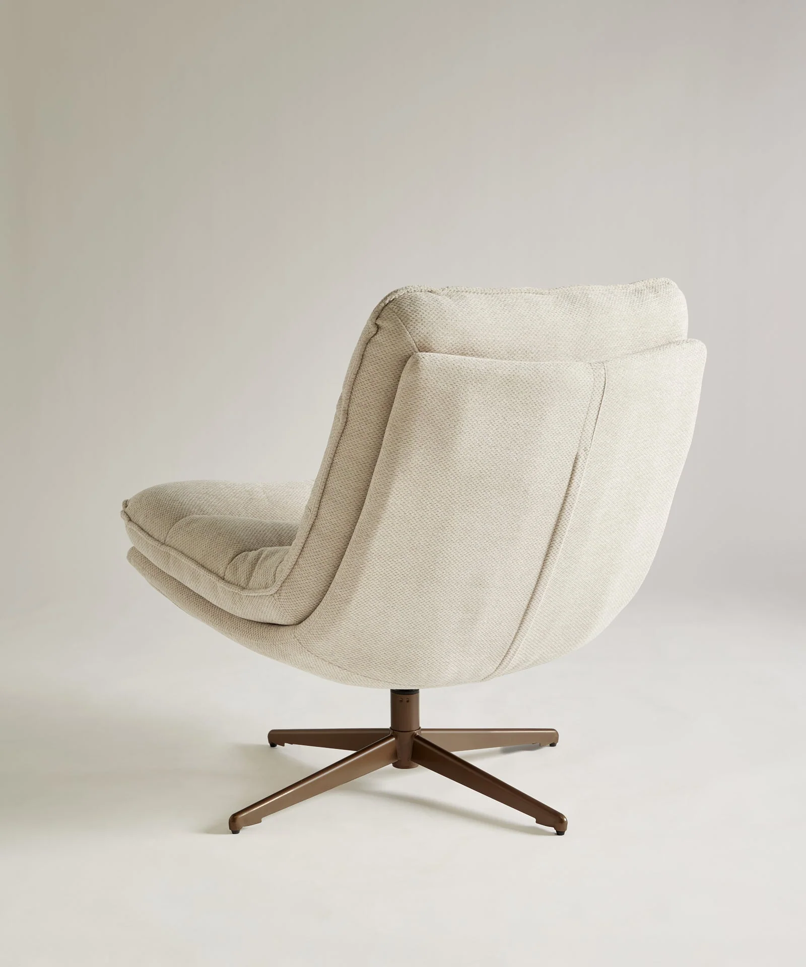 Sillón giratorio en tela Allie - Image 6