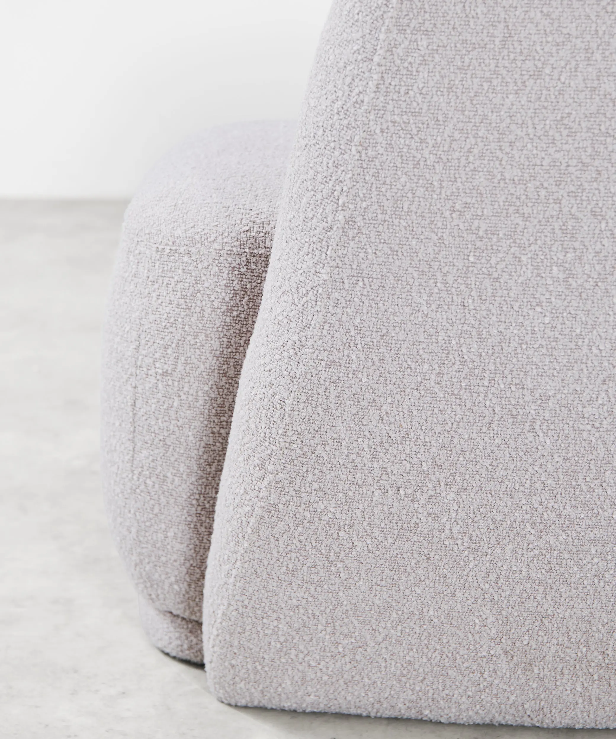 Sillón en Tela Boucle con Reposabrazos Nimbo - Image 17