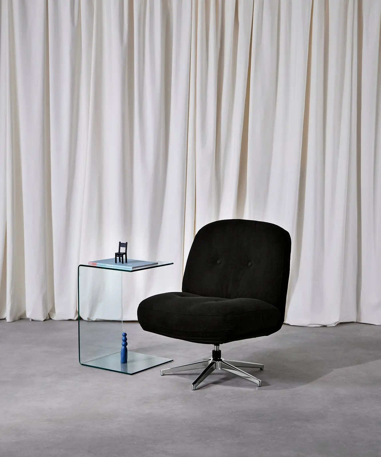 Sillón Giratorio Tapizado Orbit - Image 28