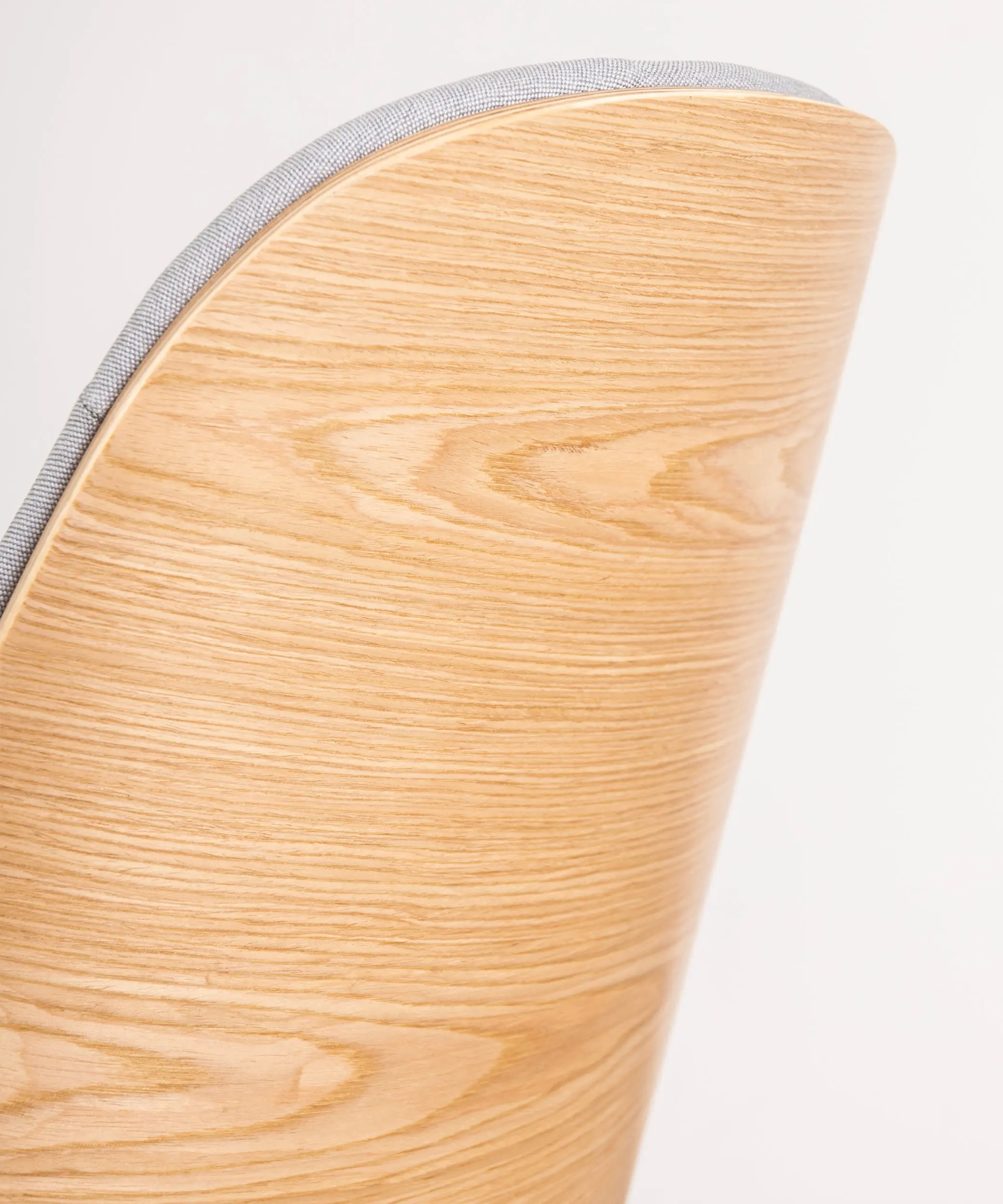 Sillón de Madera Tapizado en Tela y Lino con Reposapiés Benson - Image 8
