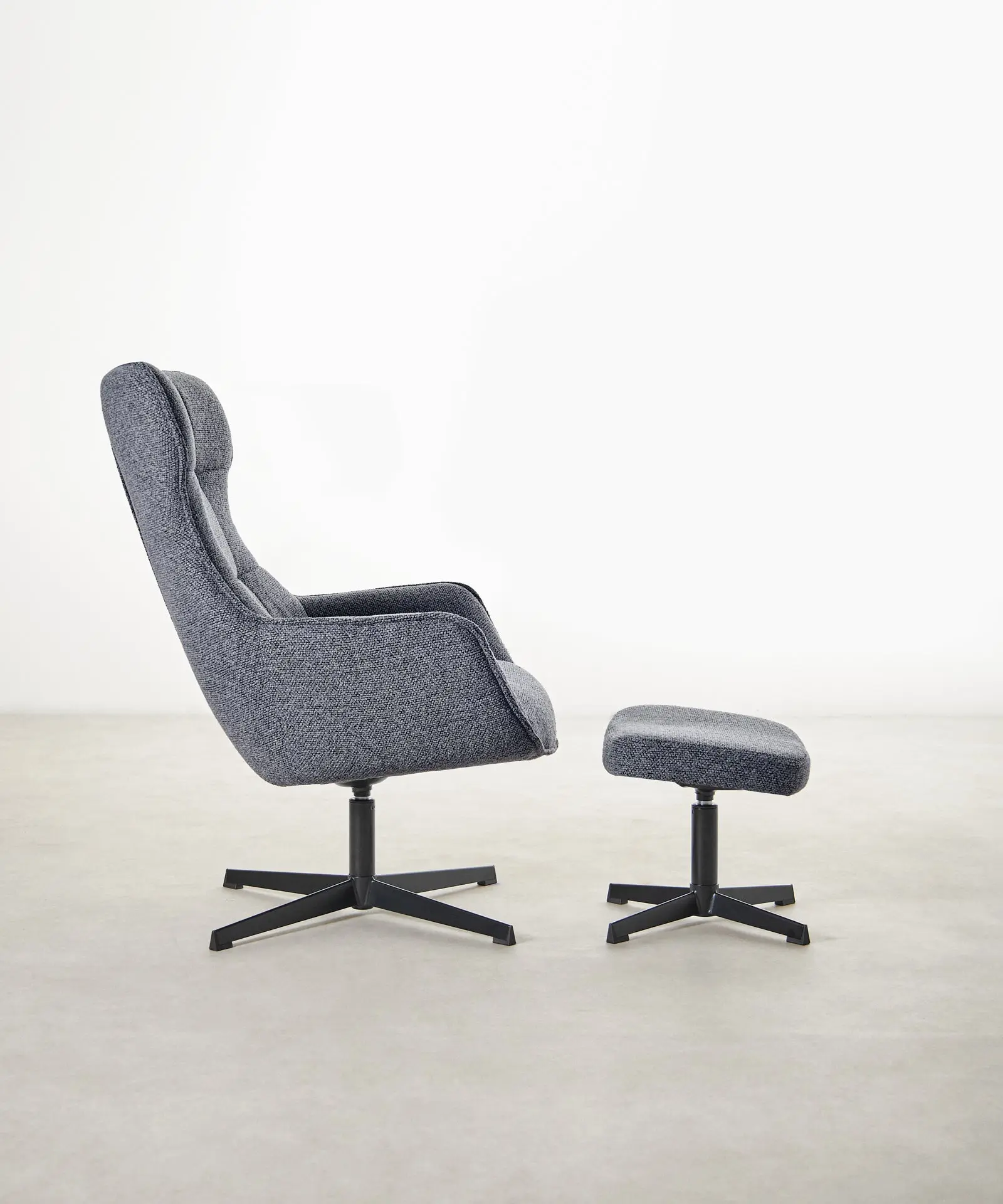 Sillón tapizado en tela bouclé con Ottoman Elsa - Image 4