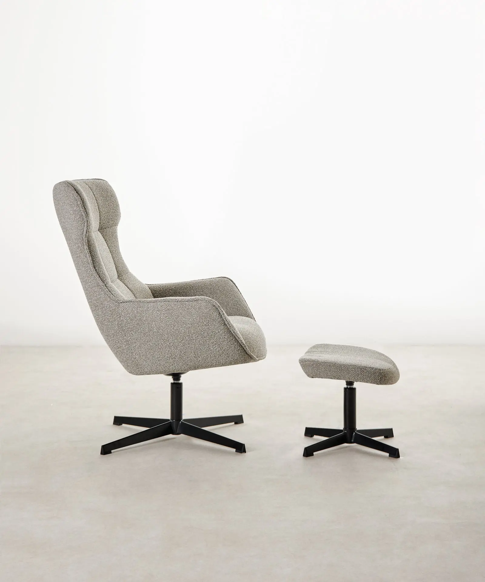 Sillón tapizado en tela bouclé con Ottoman Elsa - Image 8