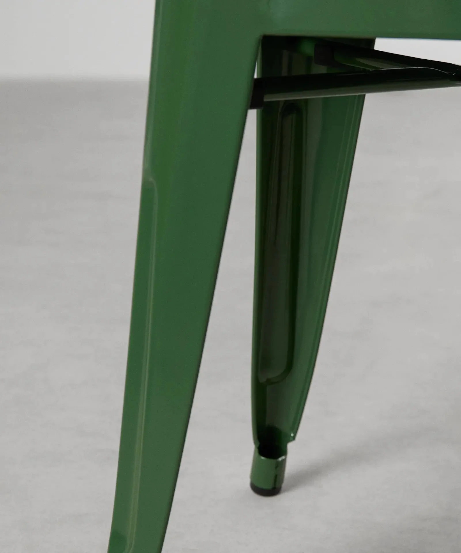 Taburete Bajo de Metal Tolik - Image 16